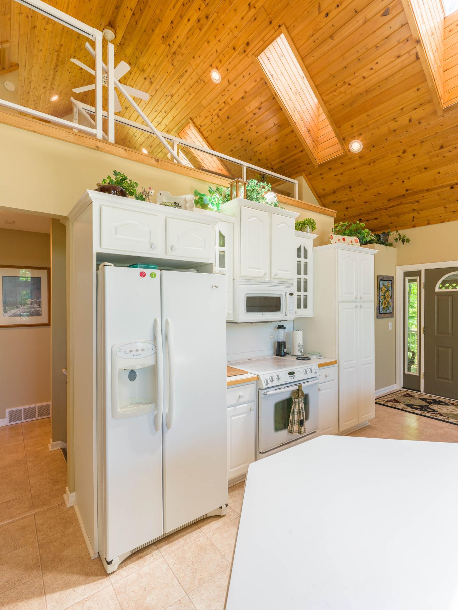 2012 single family home for sale at 27578 Ross Lake Road in Aitkin, MN — 2 bed, 3 bath (photo 8 of 66)