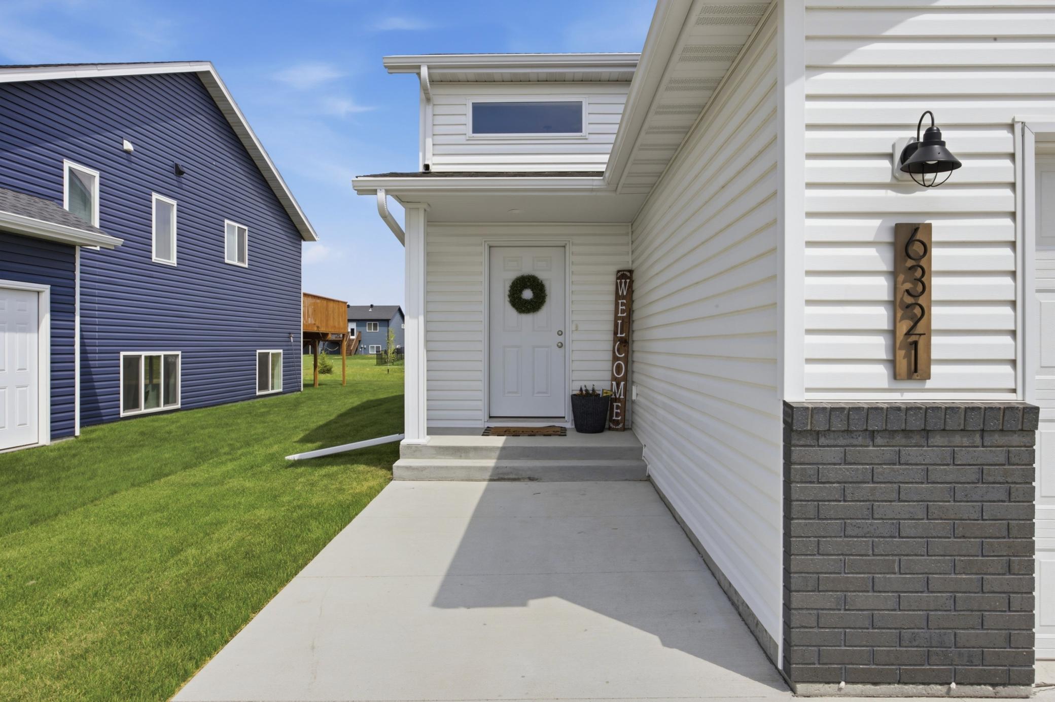 6321 Saint Ann Avenue, Horace ND 58047 - Photo 4 of 44