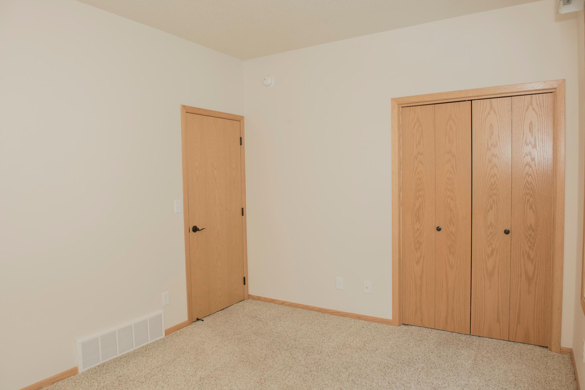 2008 townhouse for sale at 1307 2nd Street S, Unit B in Moorhead, MN — 2 bed, 2 bath (photo 19 of 38)