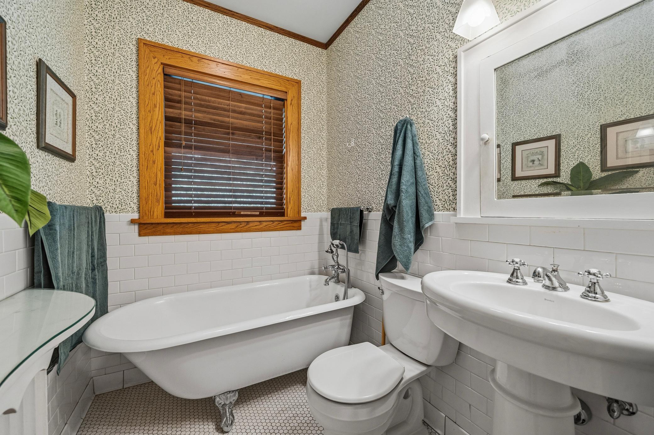 1915 single family home for sale at 721 Cedar Street in Alexandria, MN — 3 bed, 3 bath (photo 31 of 47)