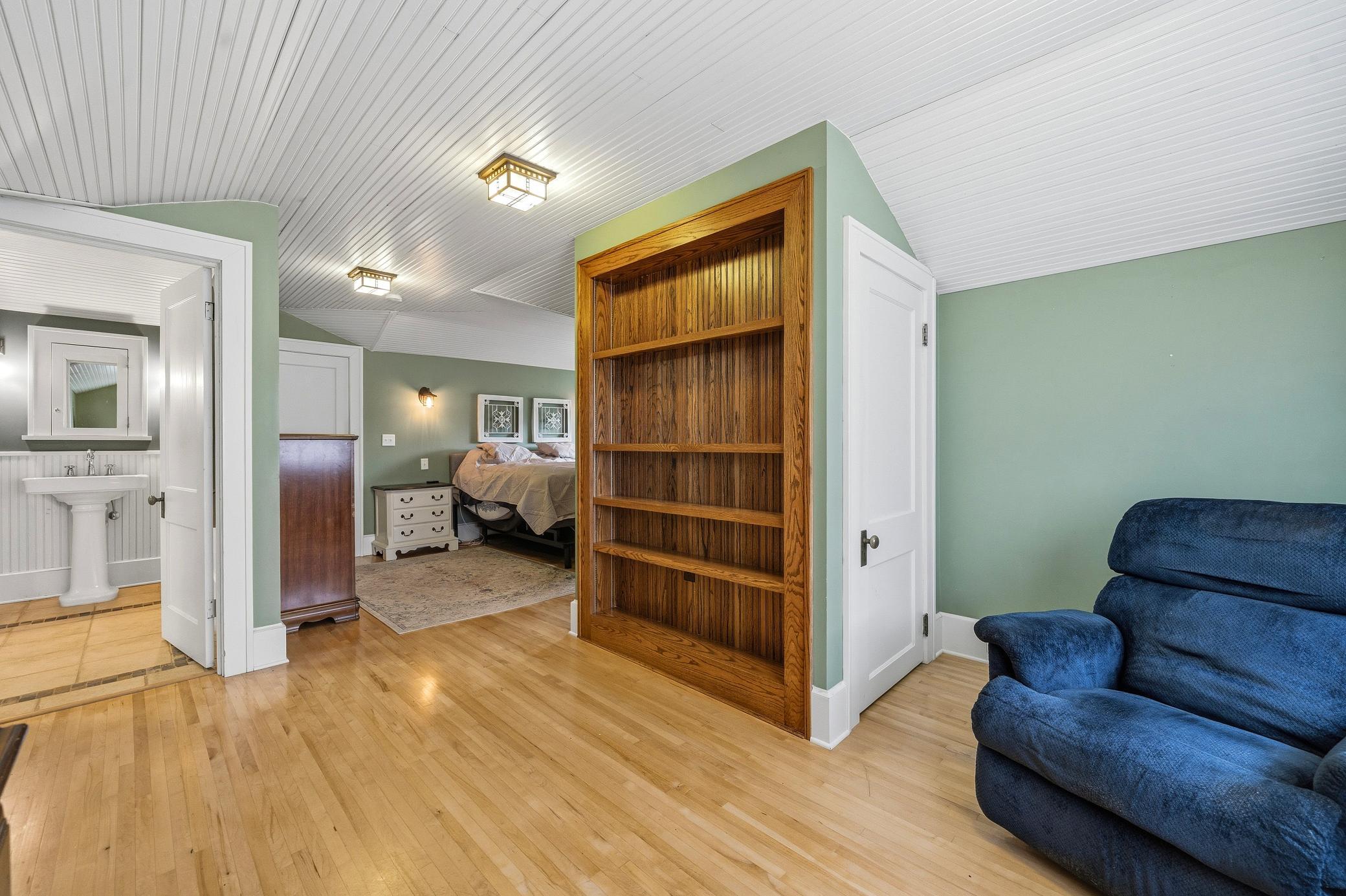 1915 single family home for sale at 721 Cedar Street in Alexandria, MN — 3 bed, 3 bath (photo 38 of 47)