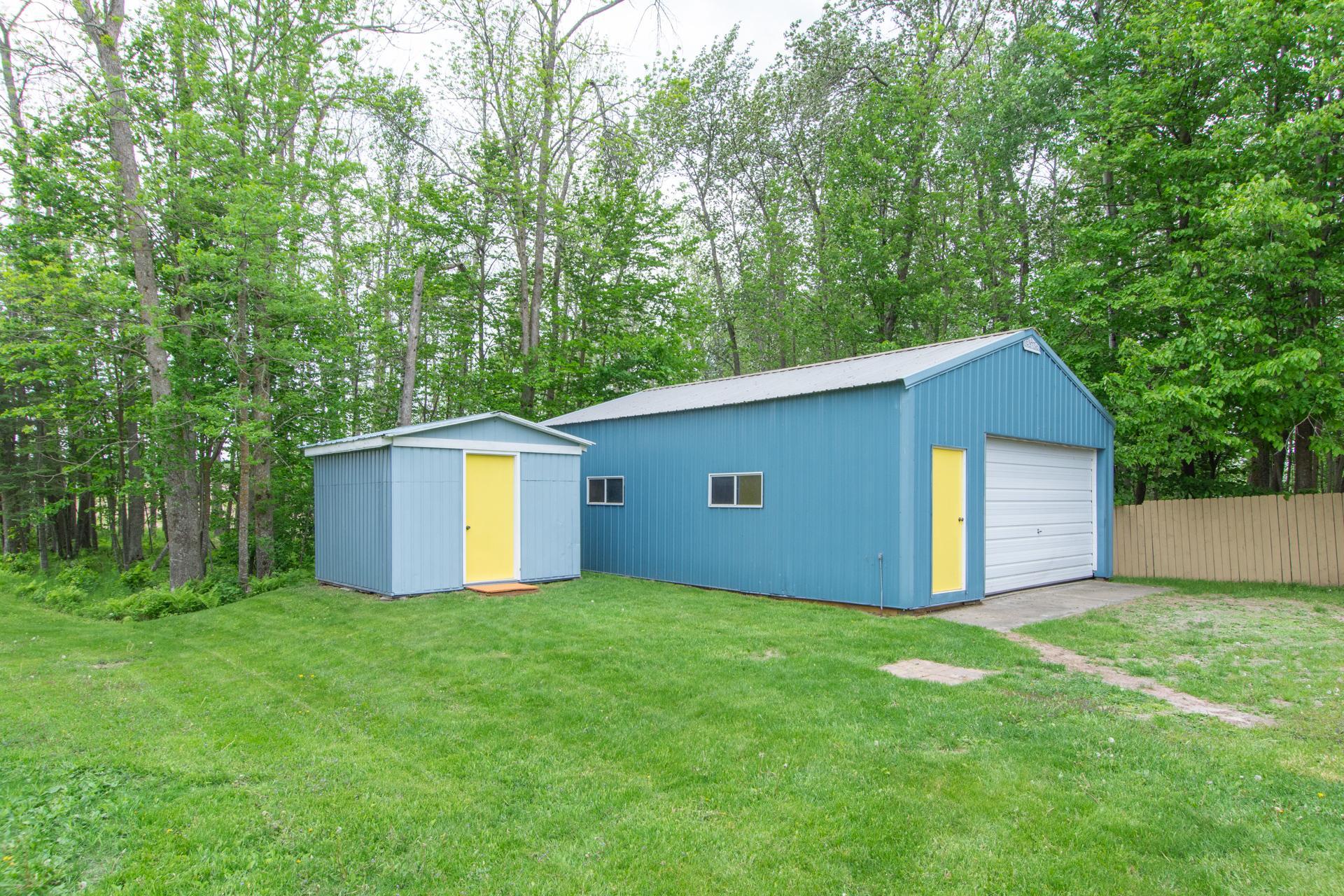 1971 single family home for sale at 28457 Splithand Road in Grand Rapids, MN — 3 bed, 2 bath (photo 6 of 43)