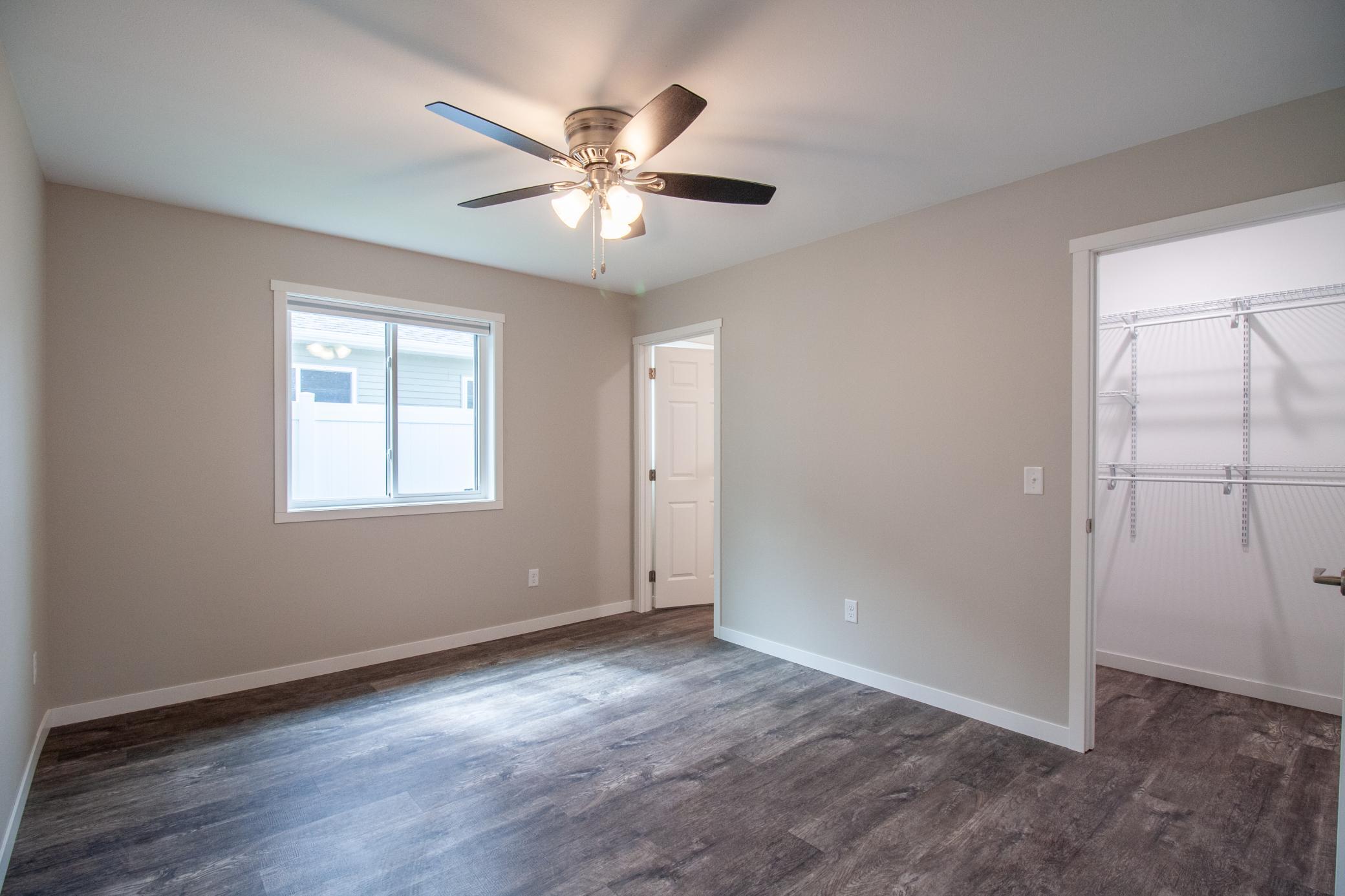2025 single family home for sale at 528 E St Charles Avenue in Fergus Falls, MN — 3 bed, 2 bath (photo 21 of 34)