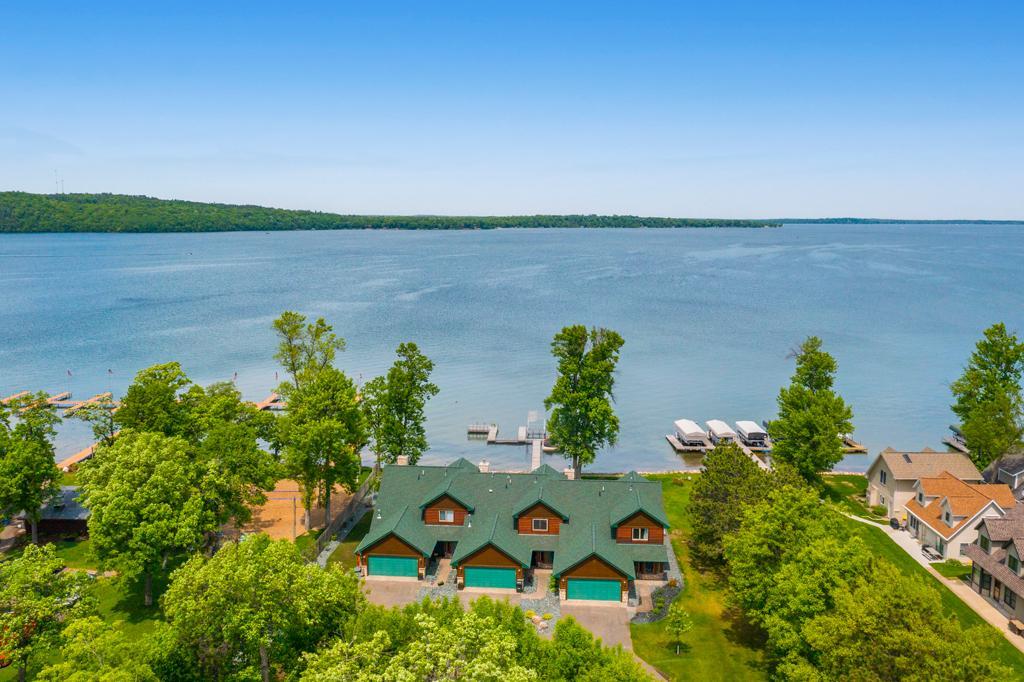1999 townhouse for sale at 10442 Gull Point Road in East Gull Lake, MN — 3 bed, 3 bath (photo 2 of 38)