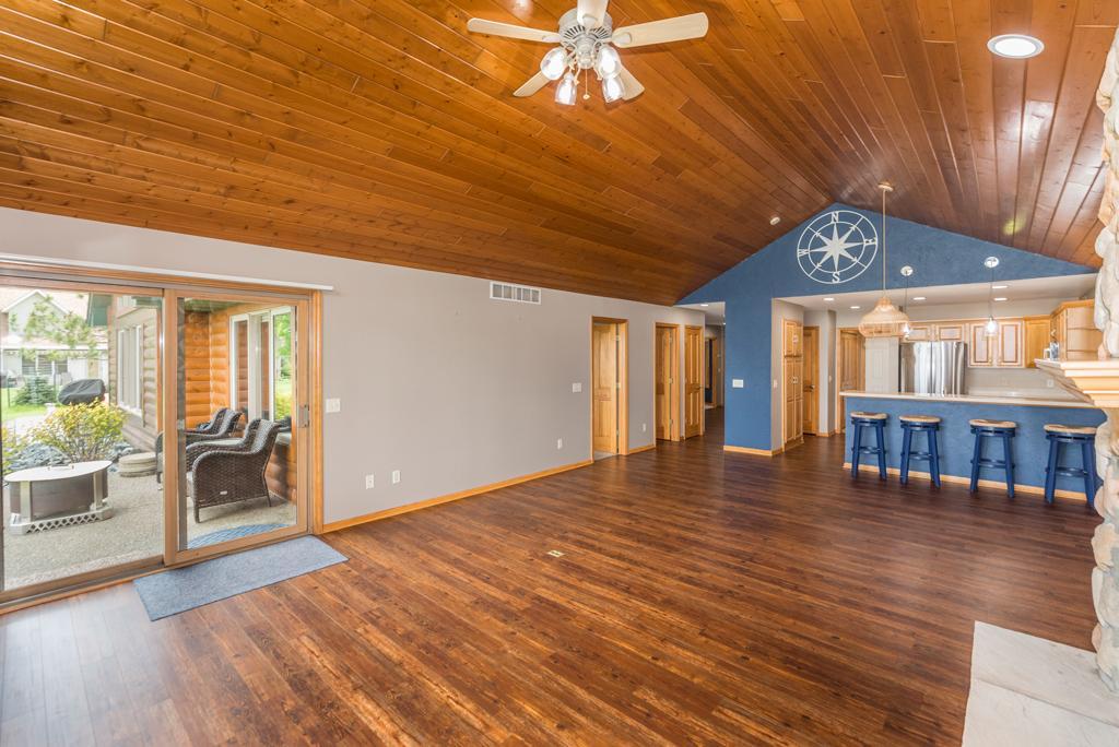 1999 townhouse for sale at 10442 Gull Point Road in East Gull Lake, MN — 3 bed, 3 bath (photo 11 of 38)