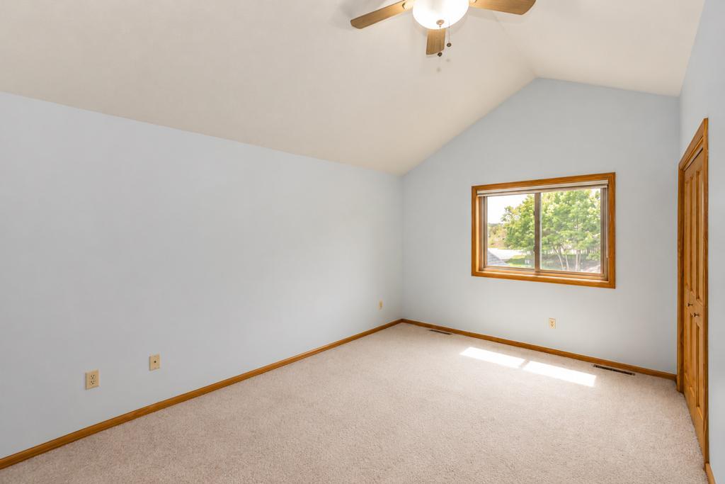 1999 townhouse for sale at 10442 Gull Point Road in East Gull Lake, MN — 3 bed, 3 bath (photo 27 of 38)