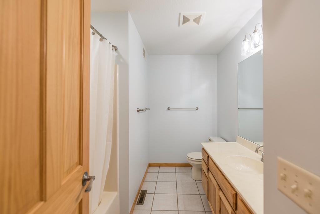 1999 townhouse for sale at 10442 Gull Point Road in East Gull Lake, MN — 3 bed, 3 bath (photo 28 of 38)