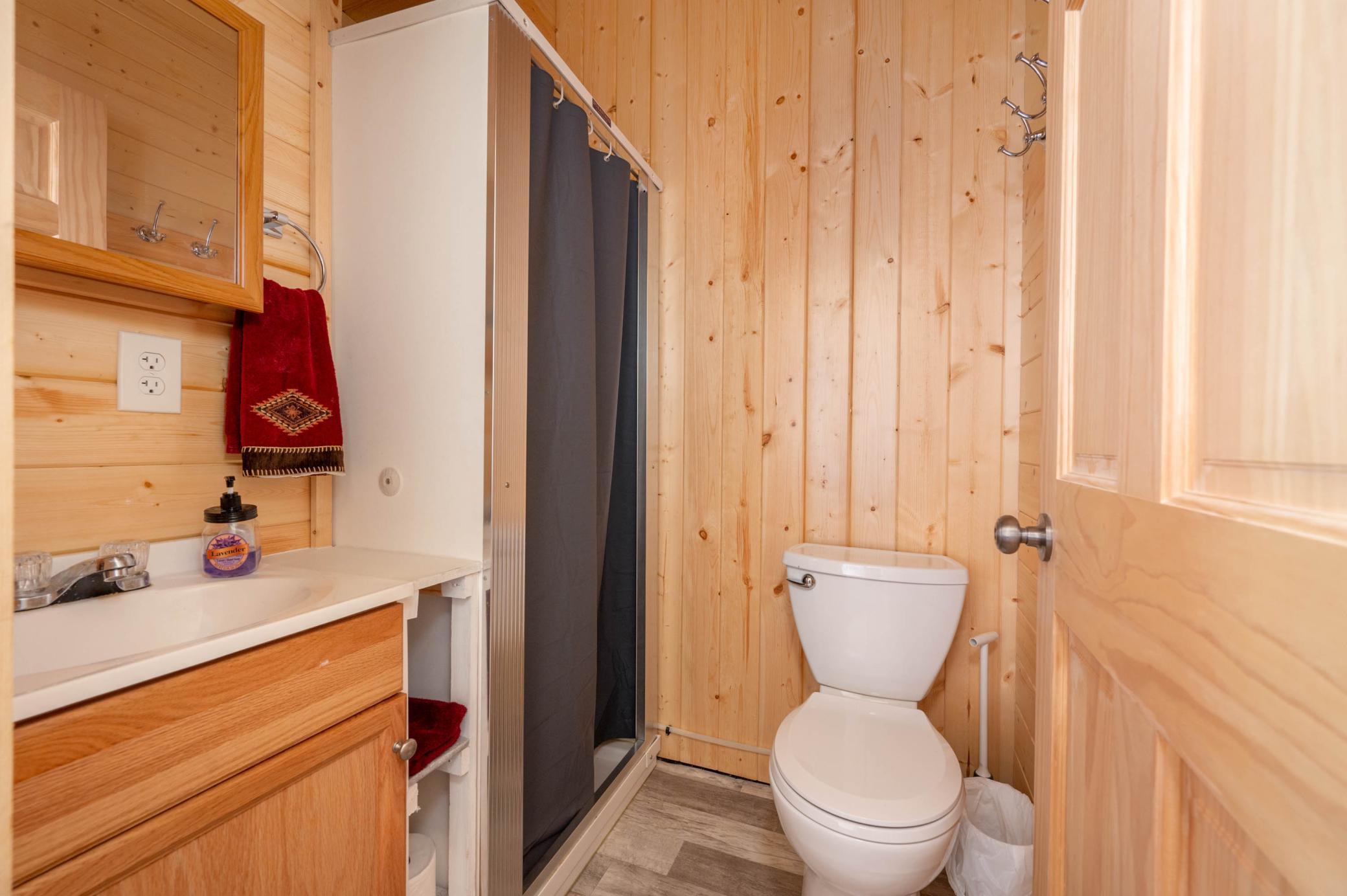 2017 single family home for sale at 67488 Busties Lake Access in Effie, MN — 2 bed, 1 bath (photo 18 of 47)
