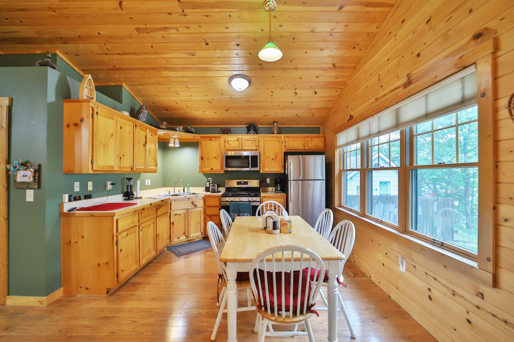 2005 single family home for sale at 28064 Birch Haven Road in Aitkin, MN — 2 bed, 1 bath (photo 6 of 33)