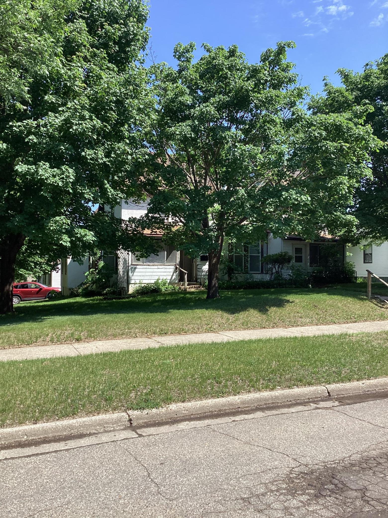 521 9th Avenue W, Alexandria MN 56308 - Photo 2 of 19