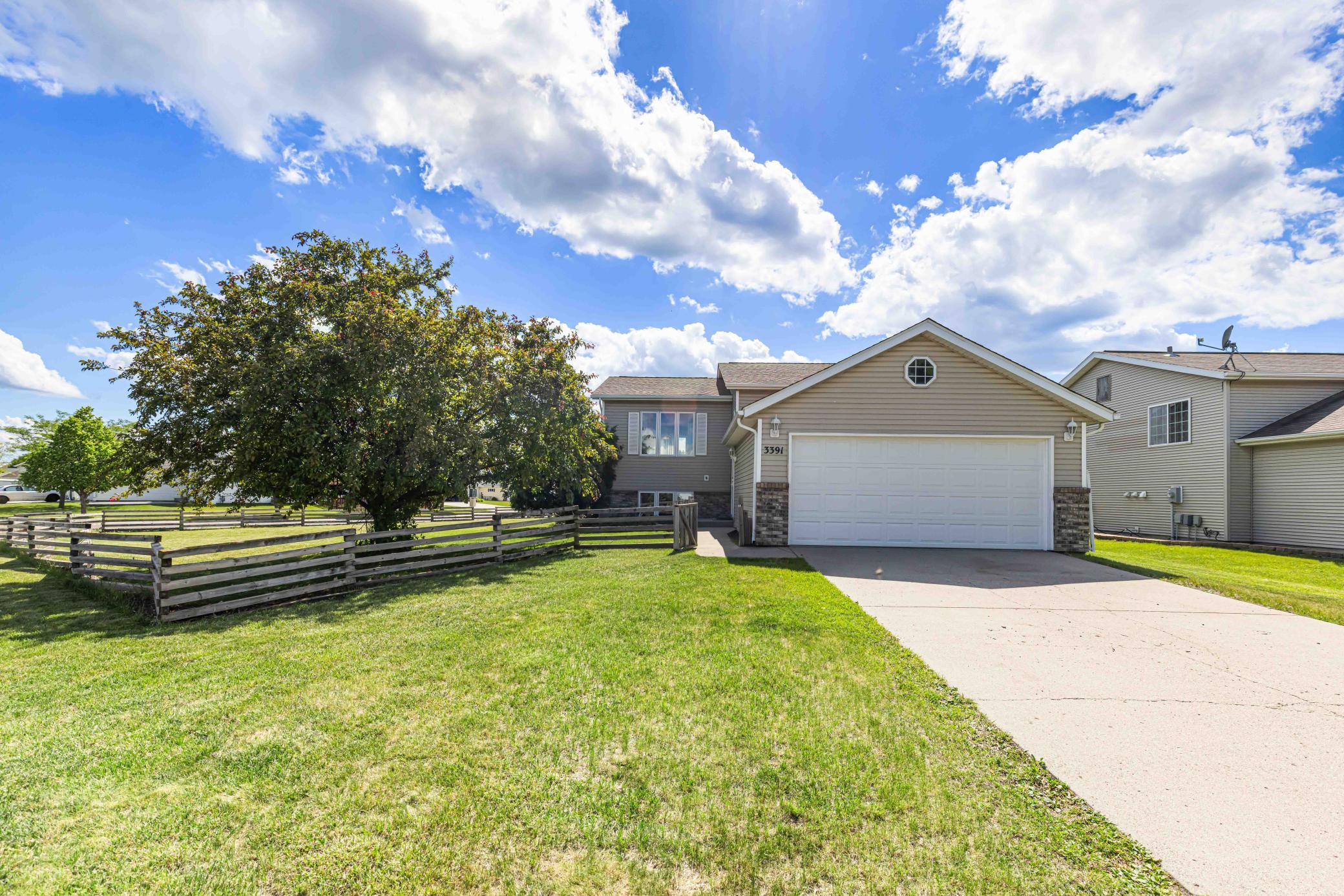 3391 39th S Street, Moorhead MN 56560 - Photo 2 of 50