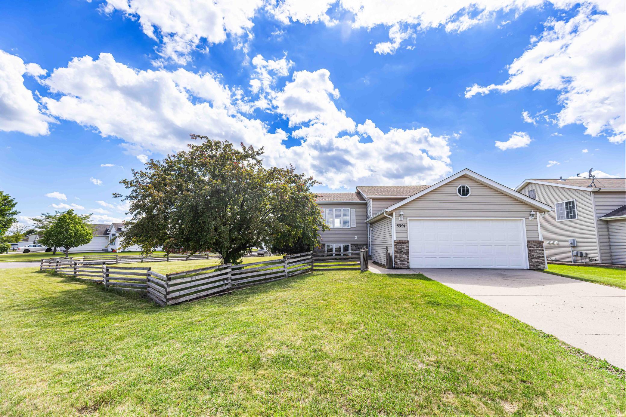 3391 39th S Street, Moorhead MN 56560 - Photo 4 of 50