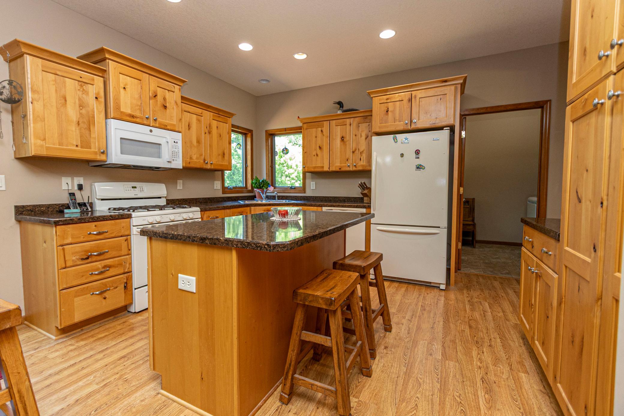 2007 single family home for sale at 23569 County Road 99 SW in Kensington, MN — 4 bed, 3 bath (photo 11 of 63)