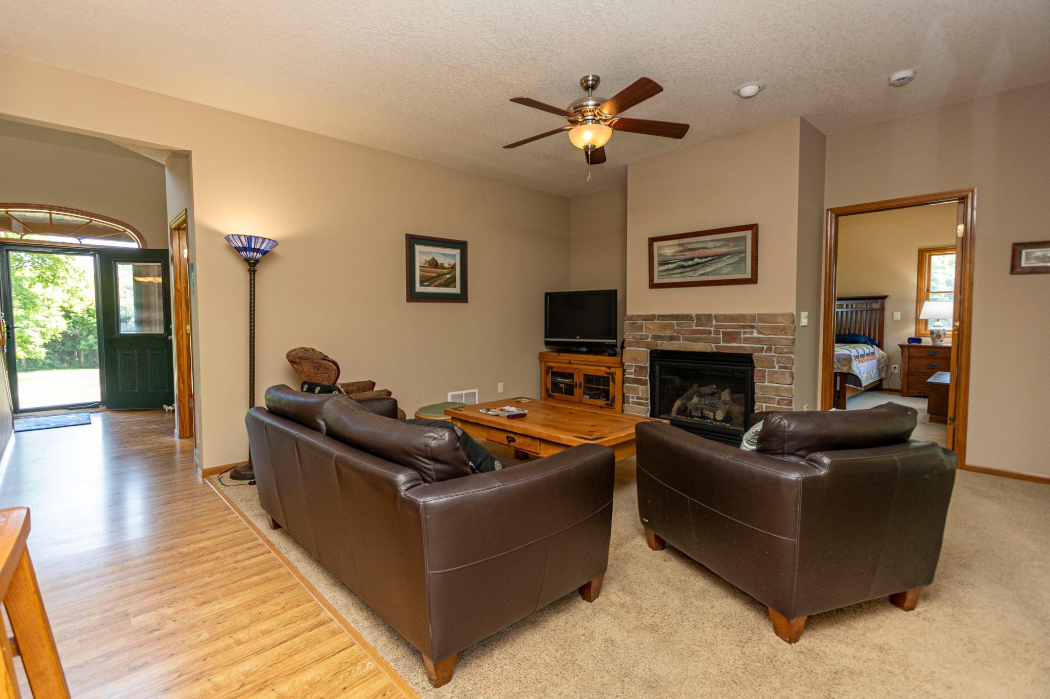 2007 single family home for sale at 23569 County Road 99 SW in Kensington, MN — 4 bed, 3 bath (photo 15 of 63)