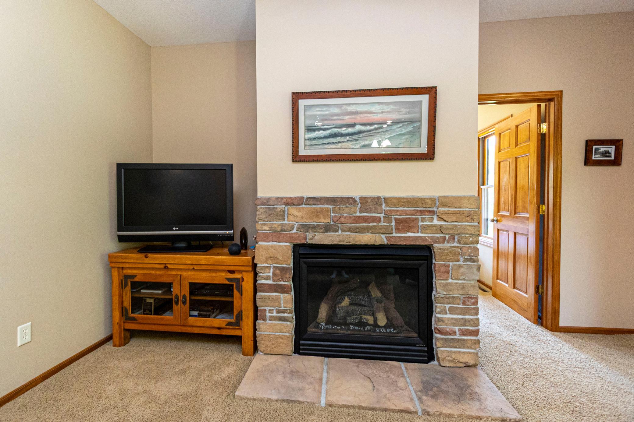 2007 single family home for sale at 23569 County Road 99 SW in Kensington, MN — 4 bed, 3 bath (photo 17 of 63)