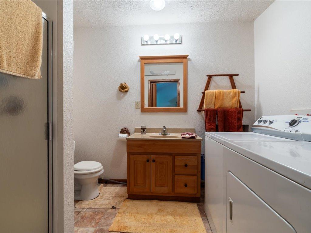 1987 single family home for sale at 23729 Cooley Drive in Brainerd, MN — 3 bed, 3 bath (photo 18 of 59)