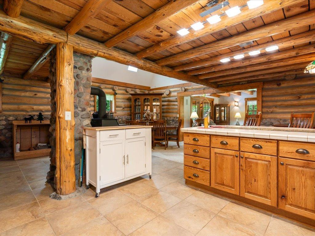 1987 single family home for sale at 23729 Cooley Drive in Brainerd, MN — 3 bed, 3 bath (photo 5 of 59)