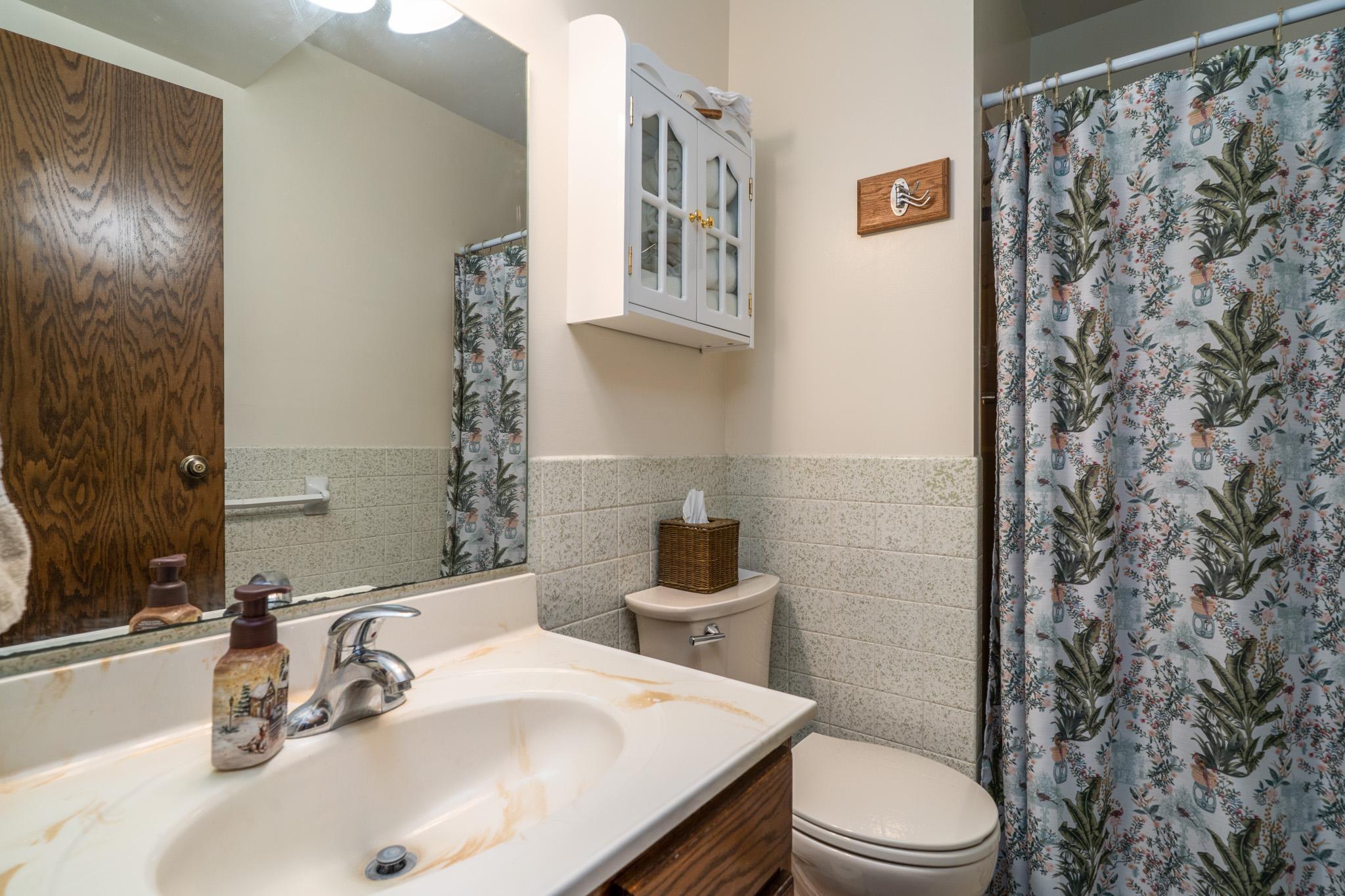 601 4th Avenue NE, Crookston MN 56716 - Photo 20 of 29
