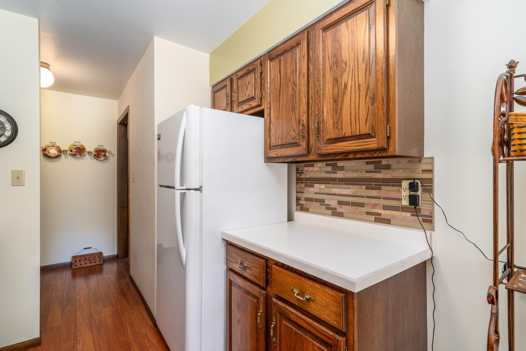 601 4th Avenue NE, Crookston MN 56716 - Photo 4 of 29