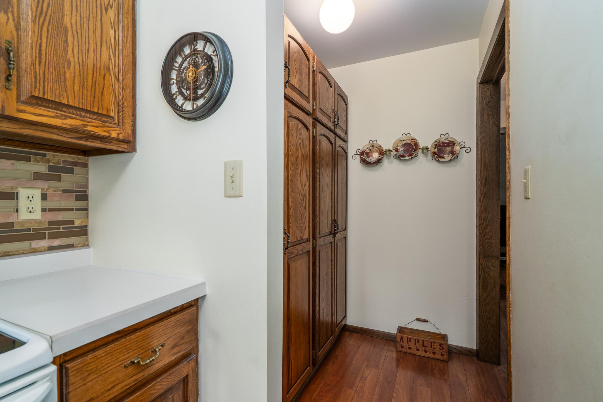 601 4th Avenue NE, Crookston MN 56716 - Photo 5 of 29
