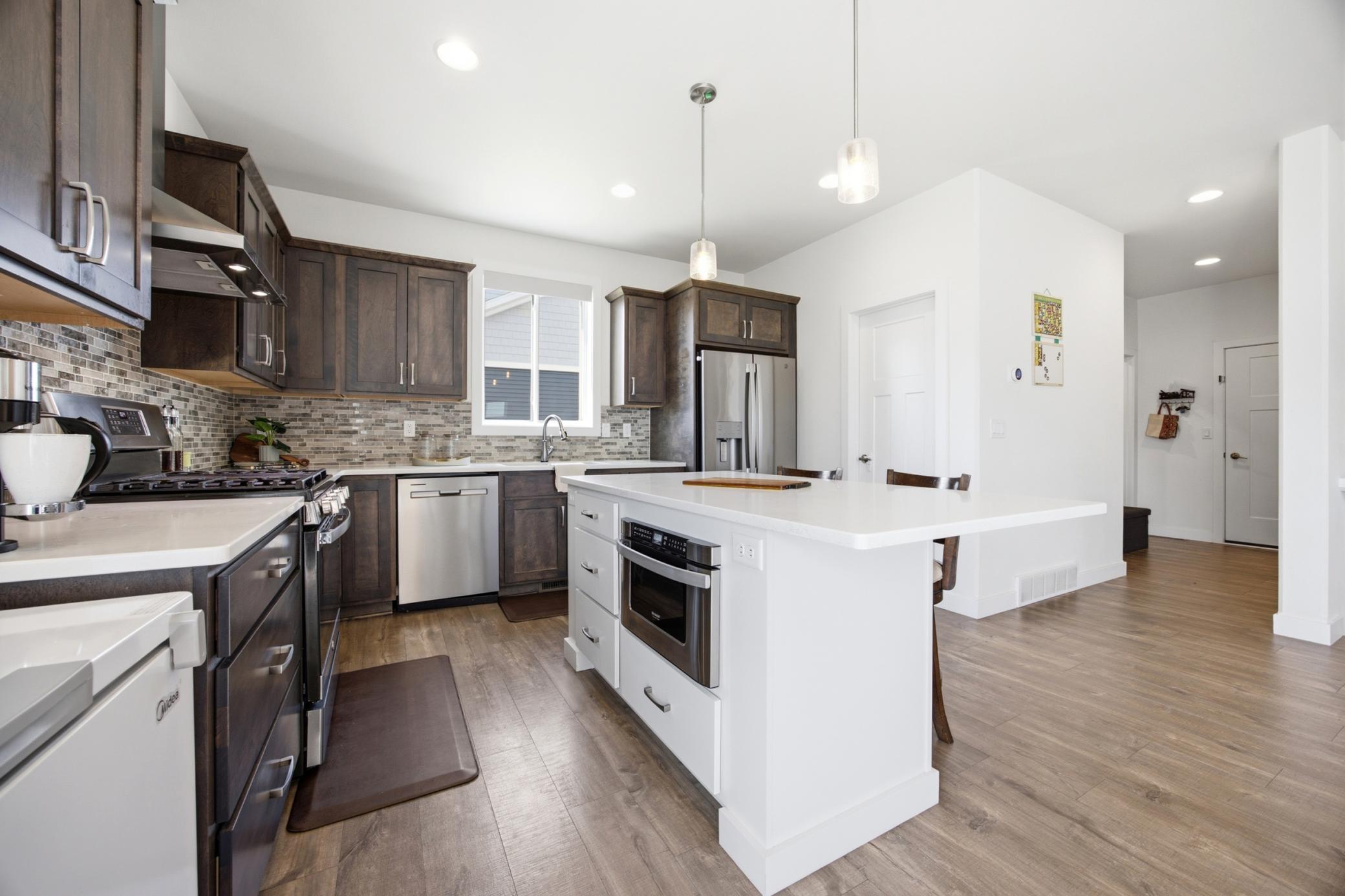 8850 Meadowlark Parkway, Horace ND 58047 - Photo 11 of 35