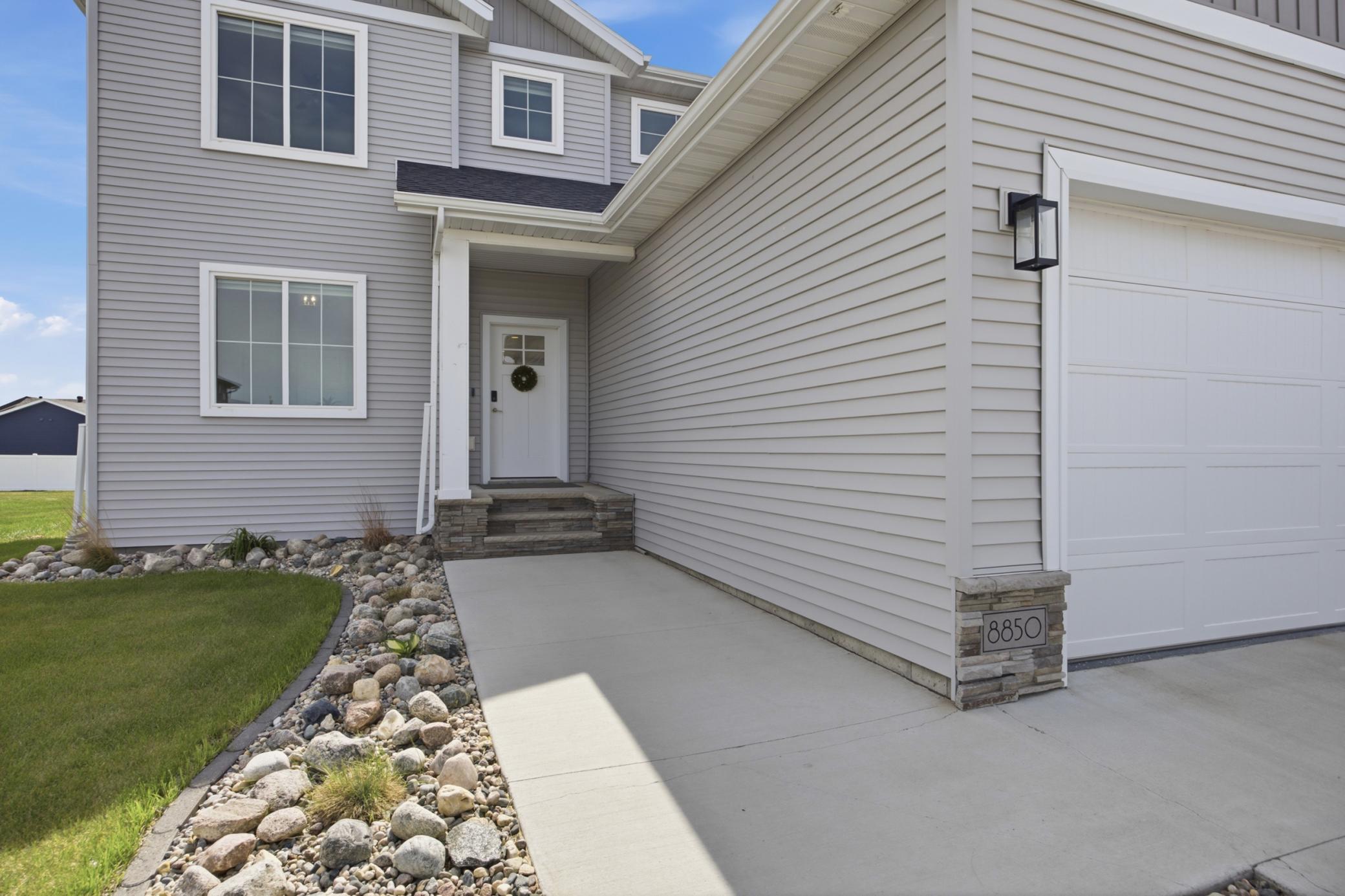 8850 Meadowlark Parkway, Horace ND 58047 - Photo 4 of 35