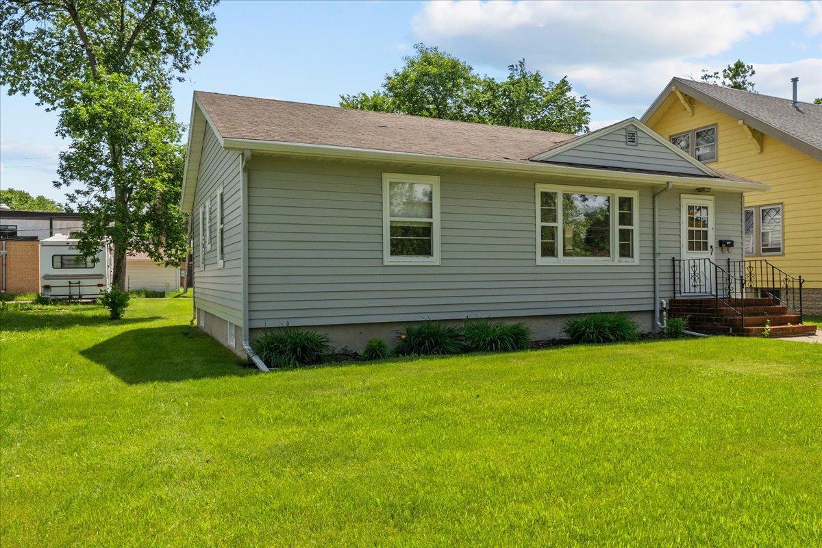 606 7th Street N, Wahpeton ND 58075 - Photo 48 of 49