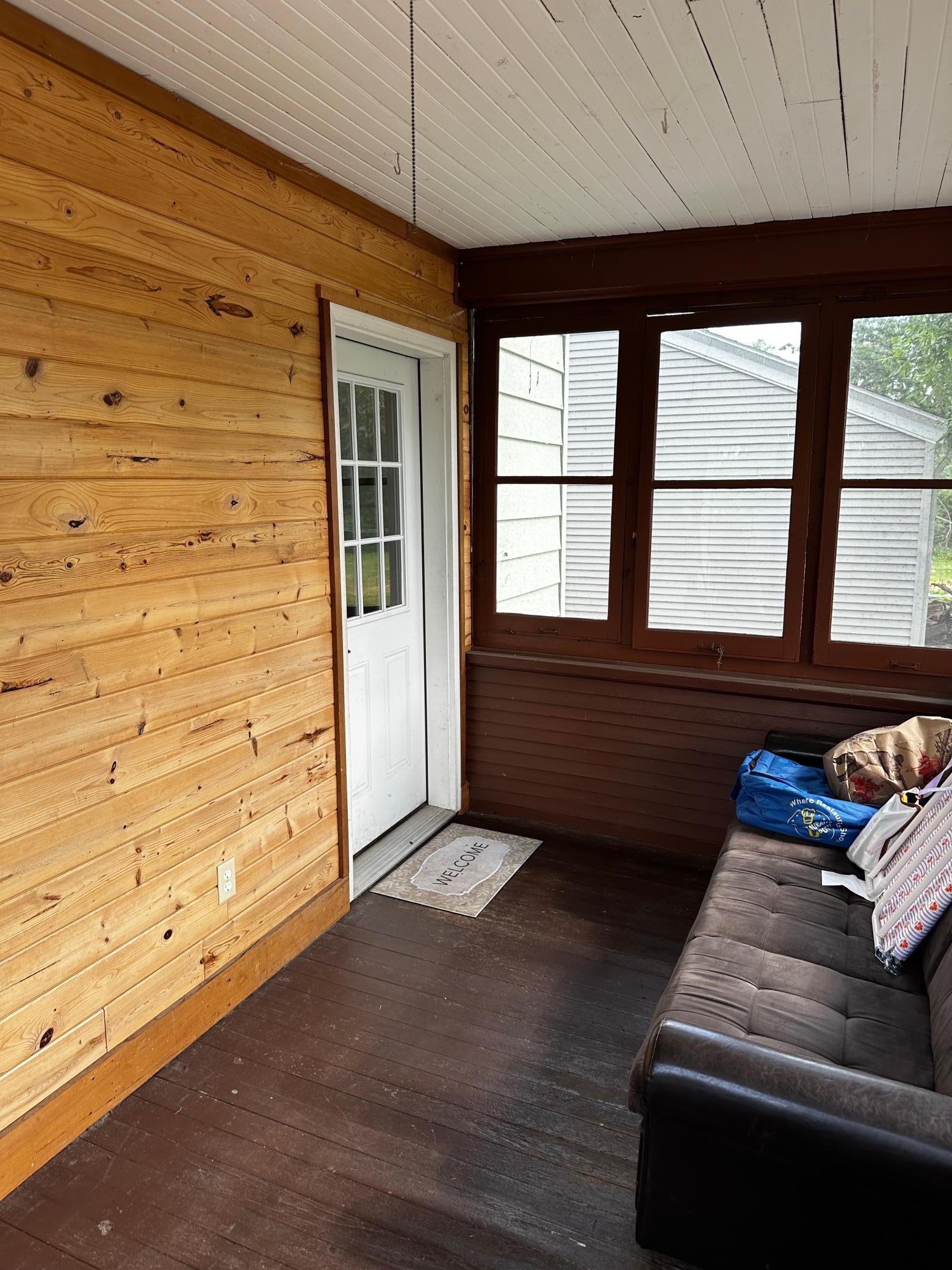 1922 single family home for sale at 2319 Birchmont Drive NE in Bemidji, MN — 4 bed, 2 bath (photo 14 of 42)