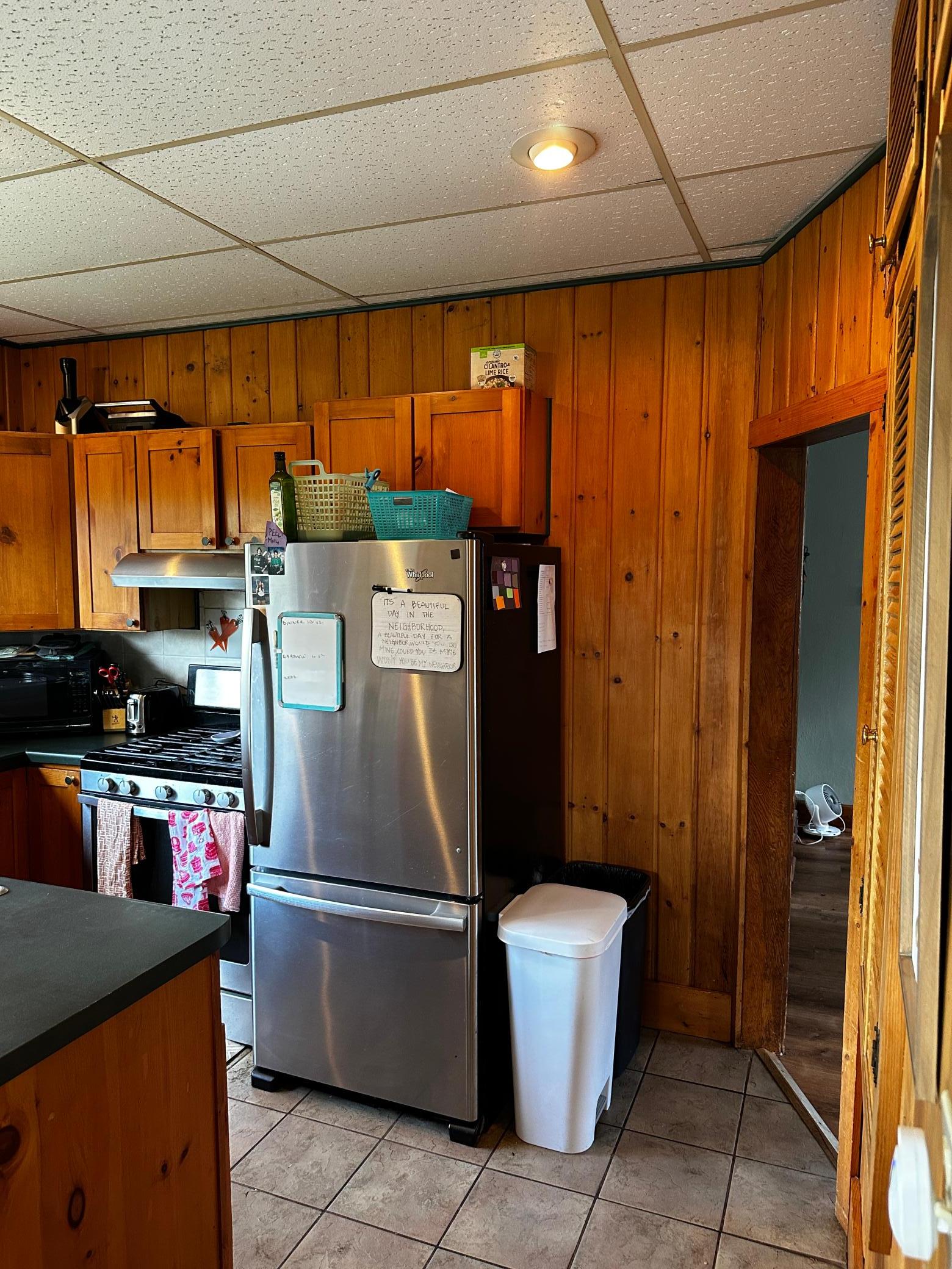 1922 single family home for sale at 2319 Birchmont Drive NE in Bemidji, MN — 4 bed, 2 bath (photo 17 of 42)