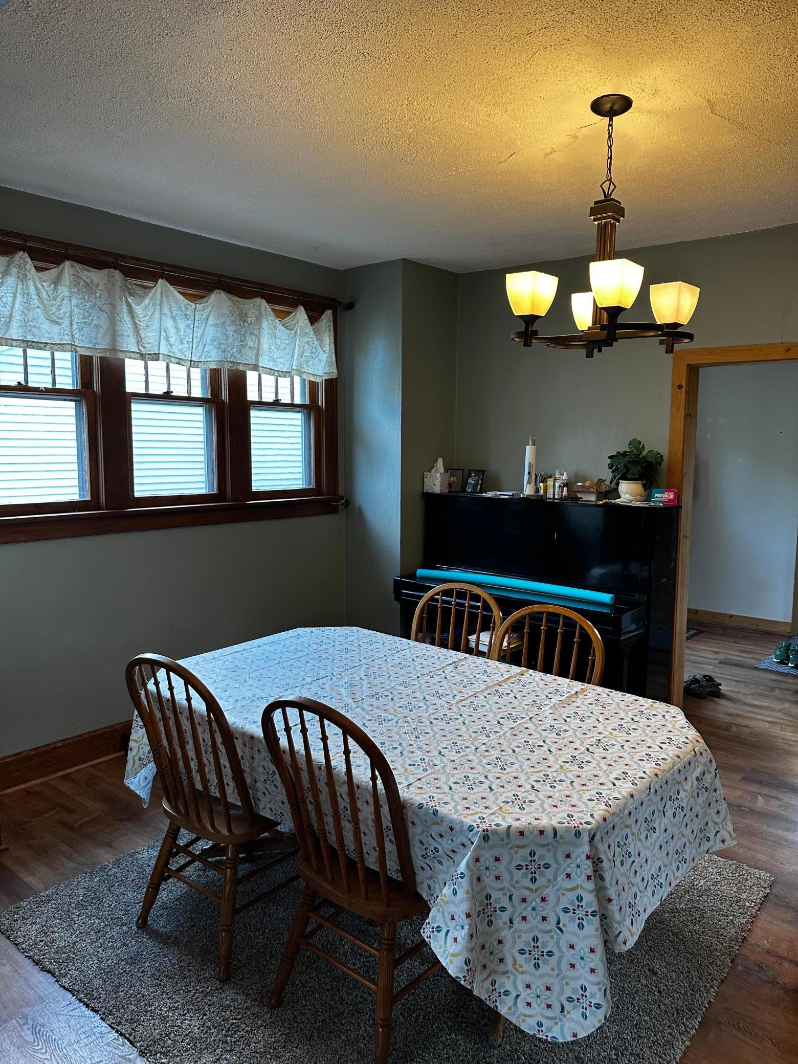 1922 single family home for sale at 2319 Birchmont Drive NE in Bemidji, MN — 4 bed, 2 bath (photo 19 of 42)