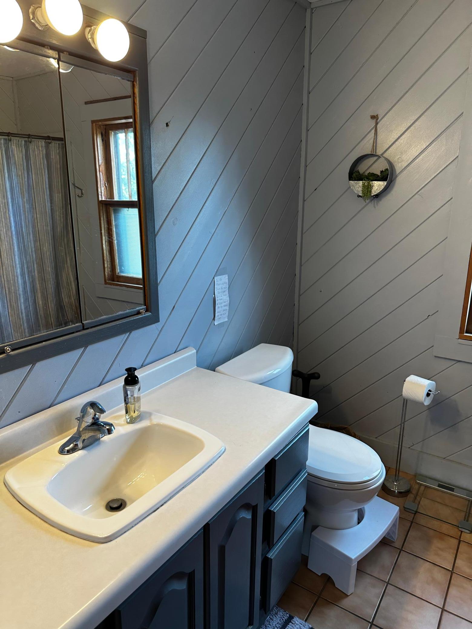 1922 single family home for sale at 2319 Birchmont Drive NE in Bemidji, MN — 4 bed, 2 bath (photo 32 of 42)
