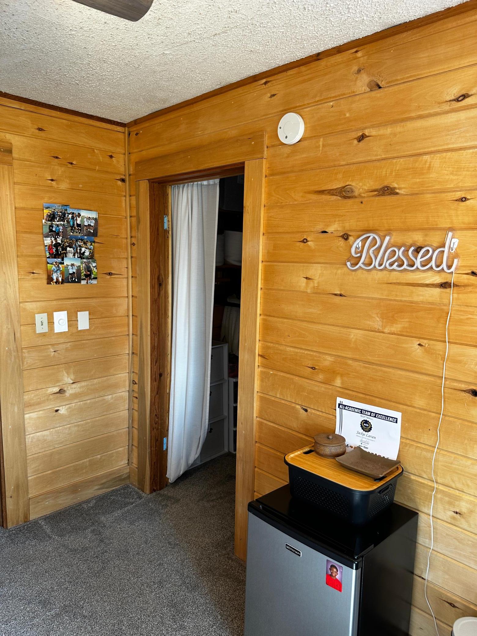 1922 single family home for sale at 2319 Birchmont Drive NE in Bemidji, MN — 4 bed, 2 bath (photo 35 of 42)