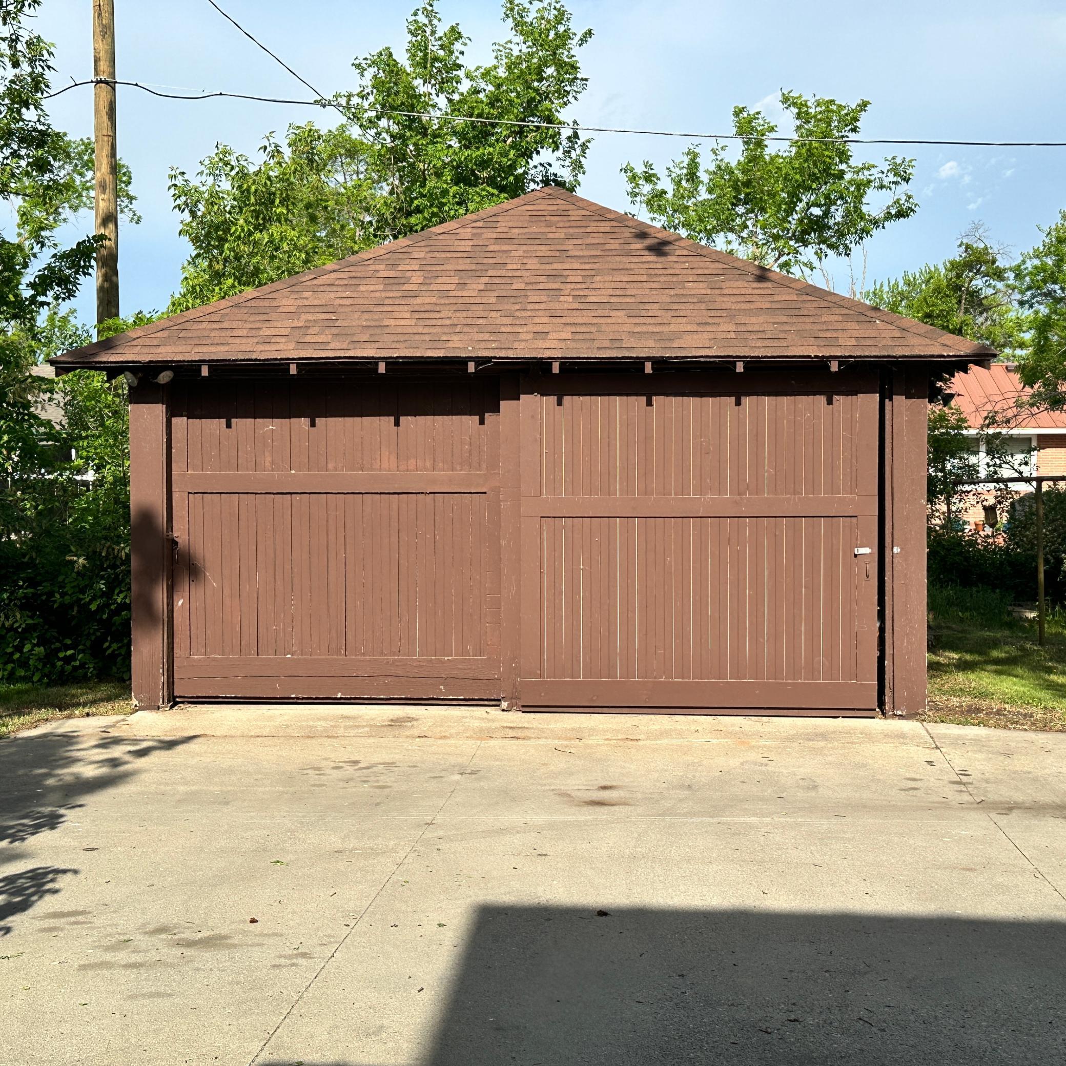 1922 single family home for sale at 2319 Birchmont Drive NE in Bemidji, MN — 4 bed, 2 bath (photo 10 of 42)