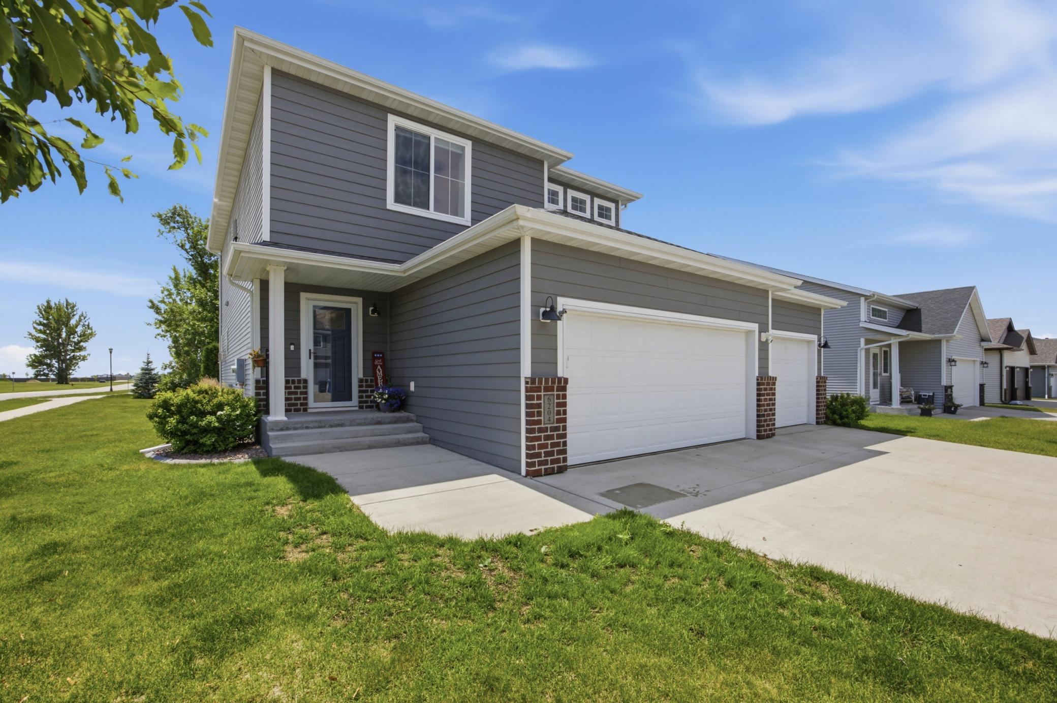 6204 63rd Avenue S, Fargo ND 58104 - Photo 3 of 48