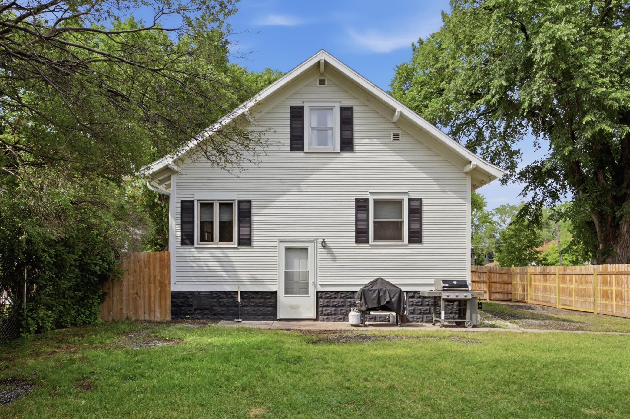1402 8th S Avenue, Fargo ND 58103 - Photo 21 of 28