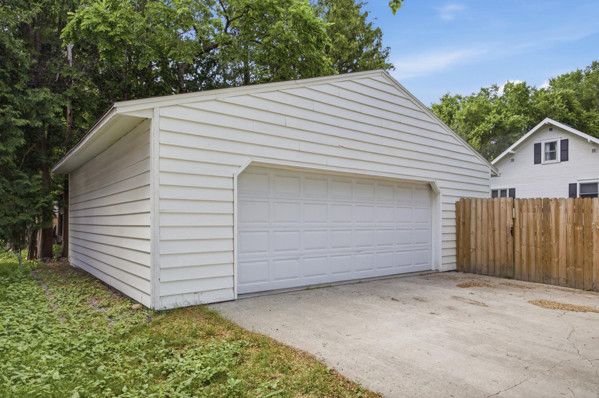 1402 8th S Avenue, Fargo ND 58103 - Photo 25 of 28