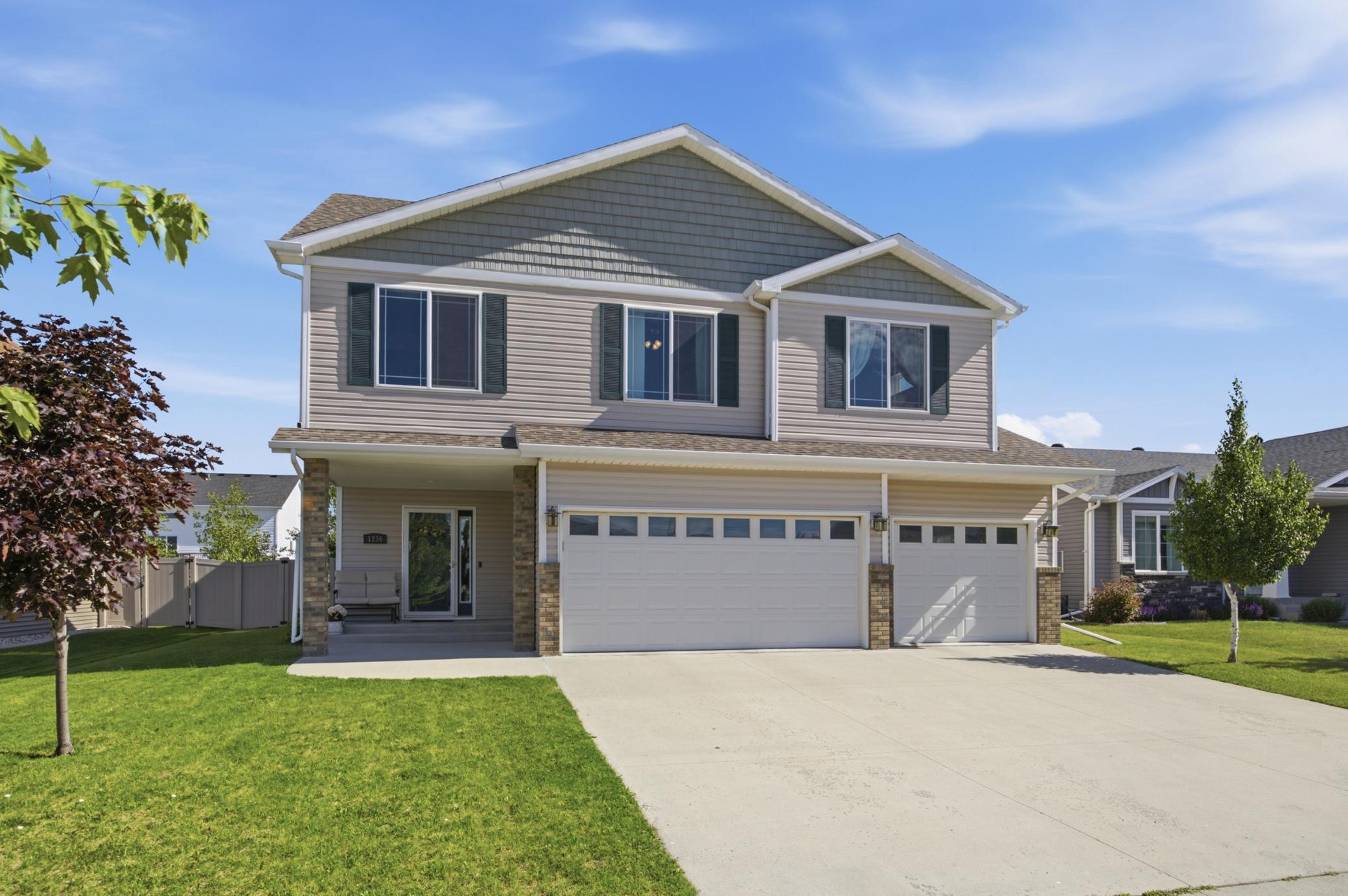 1236 31st W Avenue, West Fargo ND 58078 - Photo 2 of 41