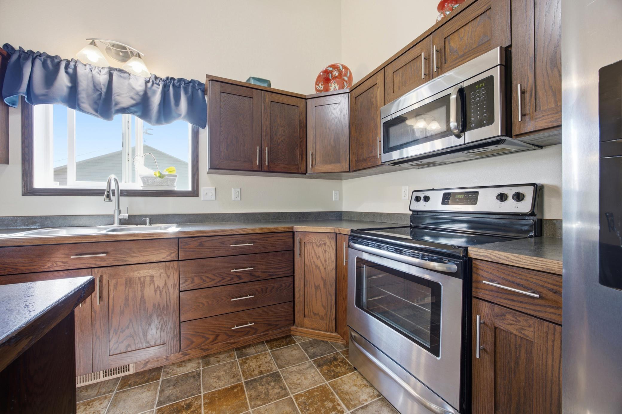 1236 31st W Avenue, West Fargo ND 58078 - Photo 13 of 41