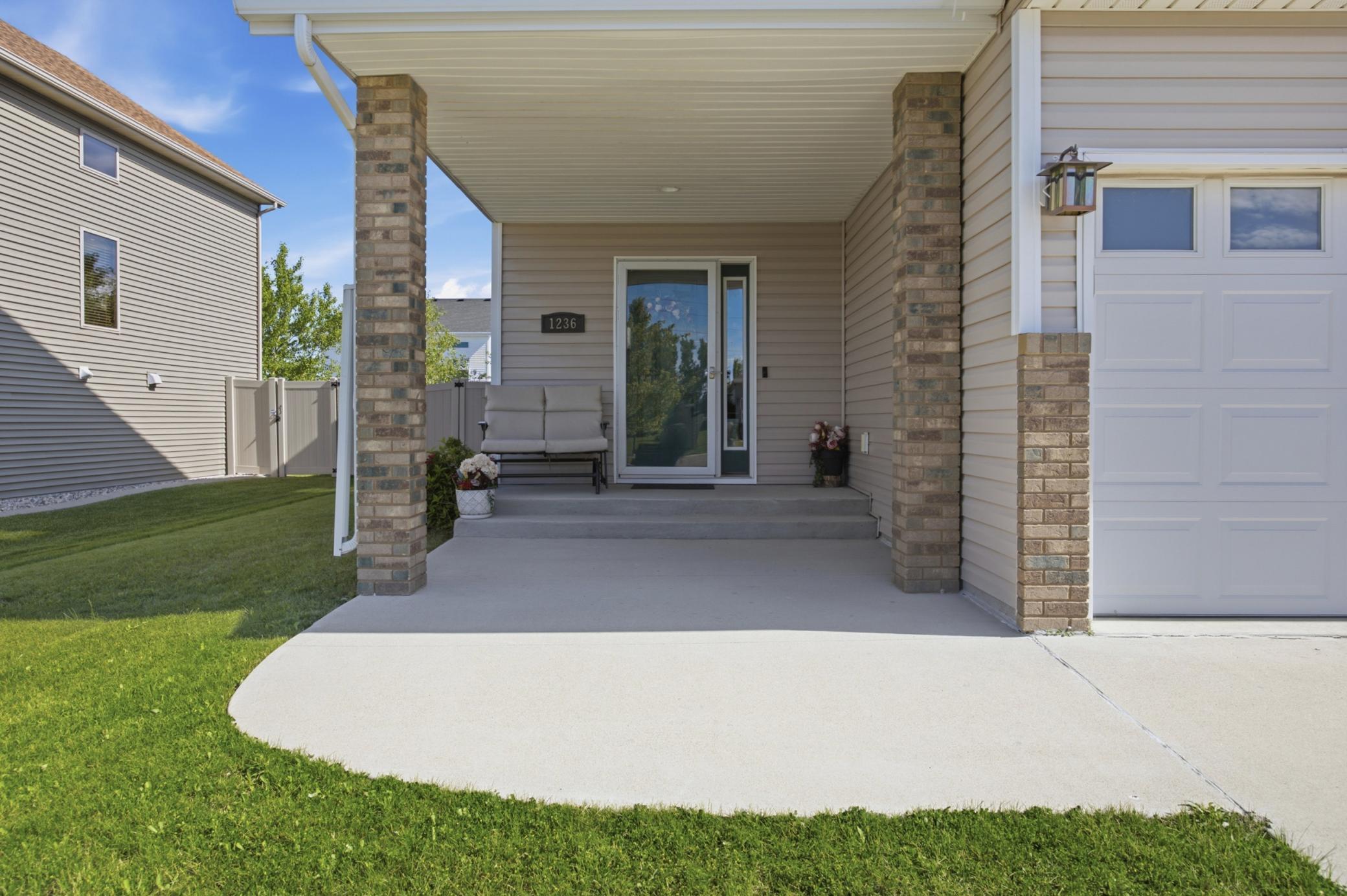 1236 31st W Avenue, West Fargo ND 58078 - Photo 4 of 41