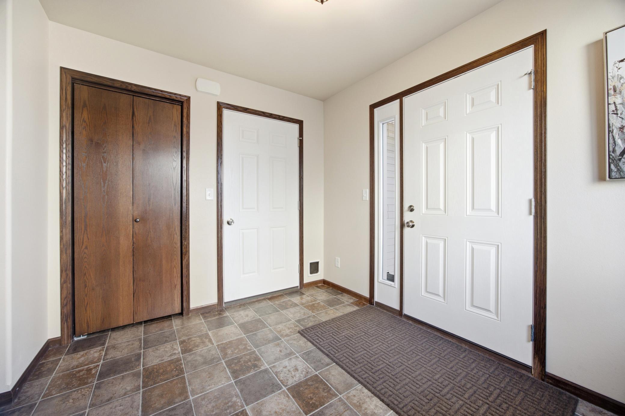 1236 31st W Avenue, West Fargo ND 58078 - Photo 5 of 41