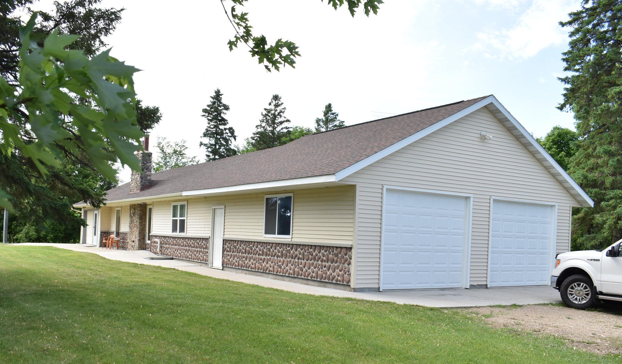1958 single family home for sale at 26073 County Highway 18 in Fergus Falls, MN — 3 bed, 2 bath (photo 2 of 54)