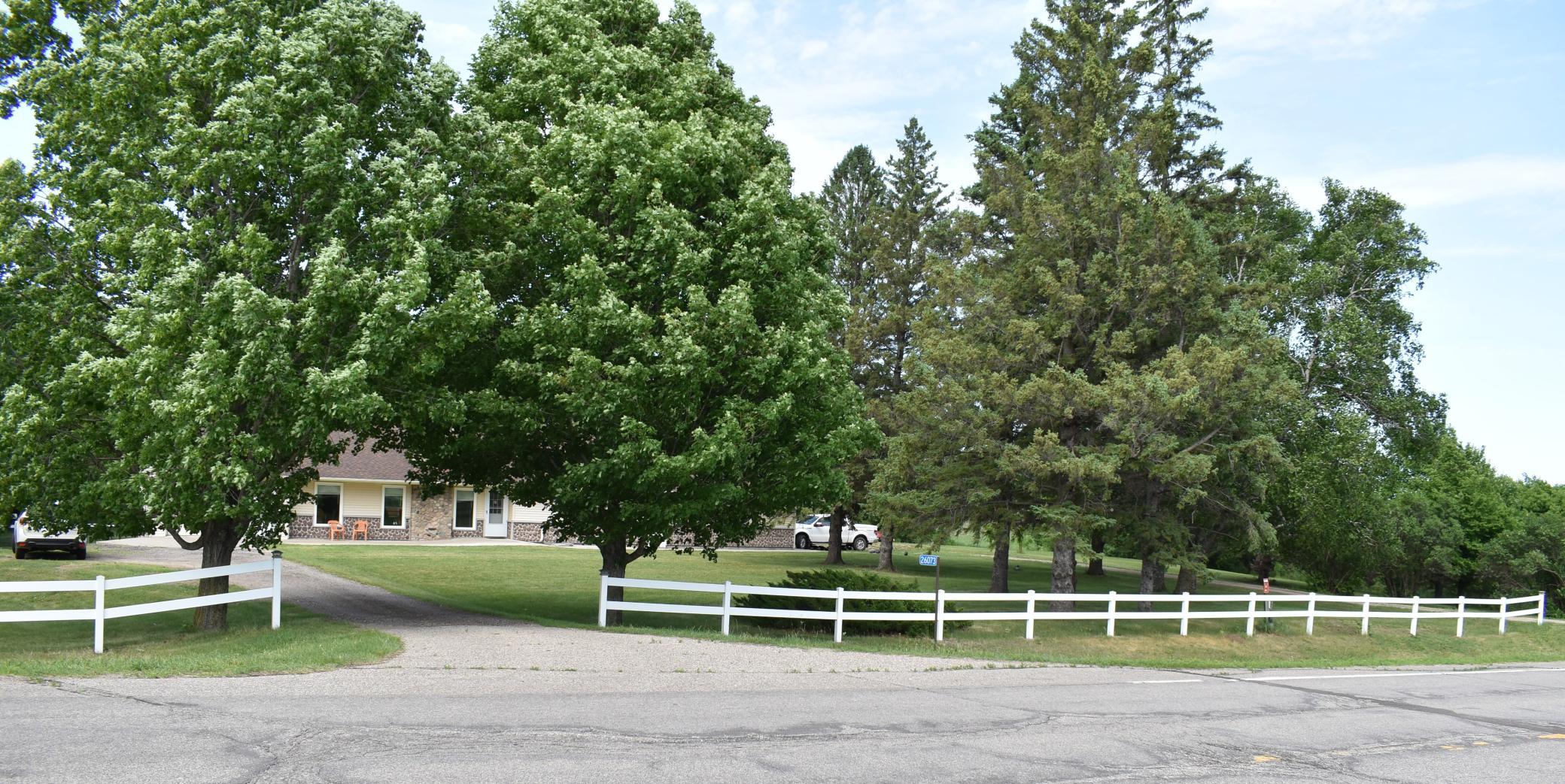 1958 single family home for sale at 26073 County Highway 18 in Fergus Falls, MN — 3 bed, 2 bath (photo 3 of 54)