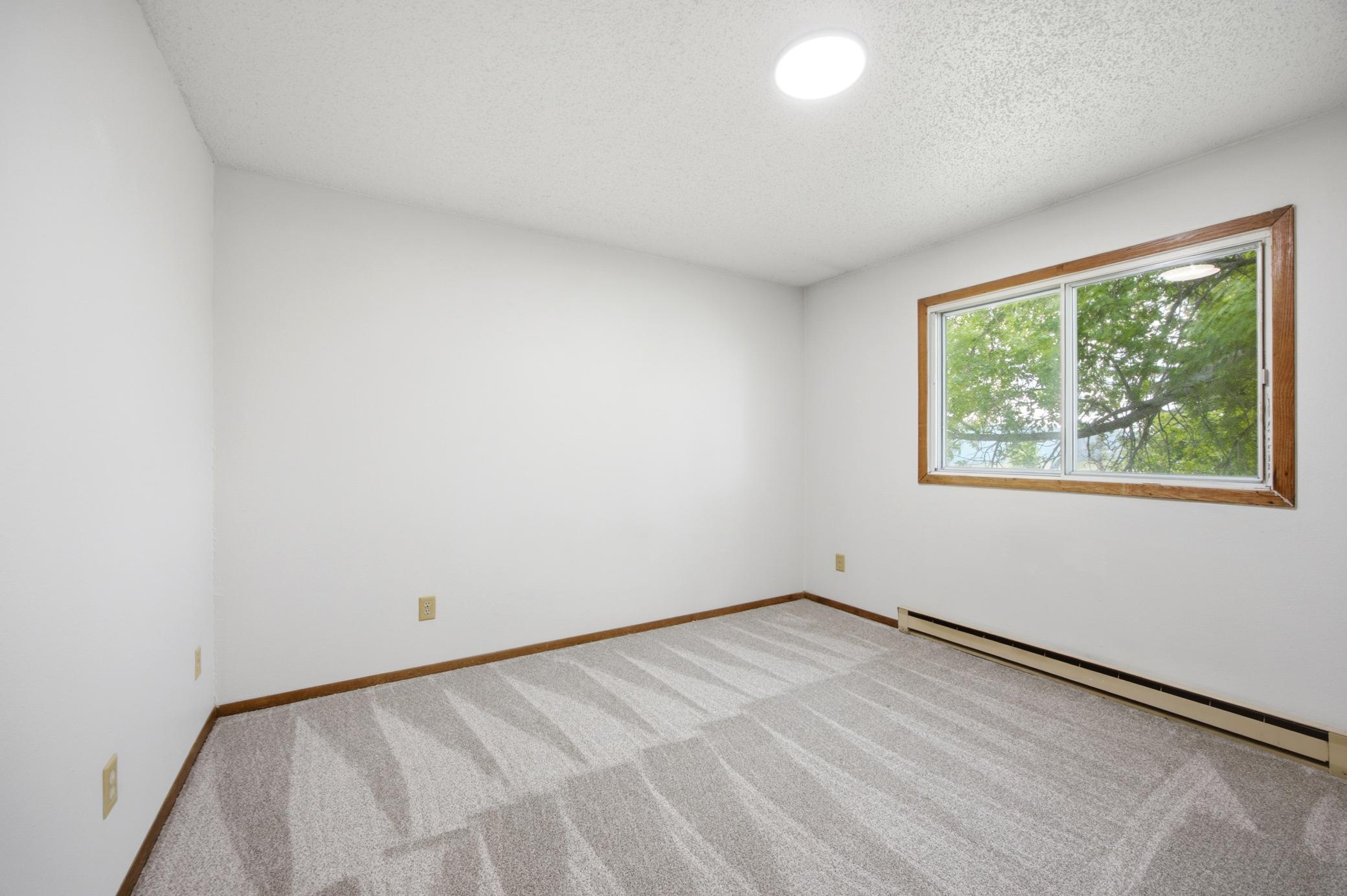 910-912 32nd Street N, Fargo ND 58102 - Photo 17 of 24