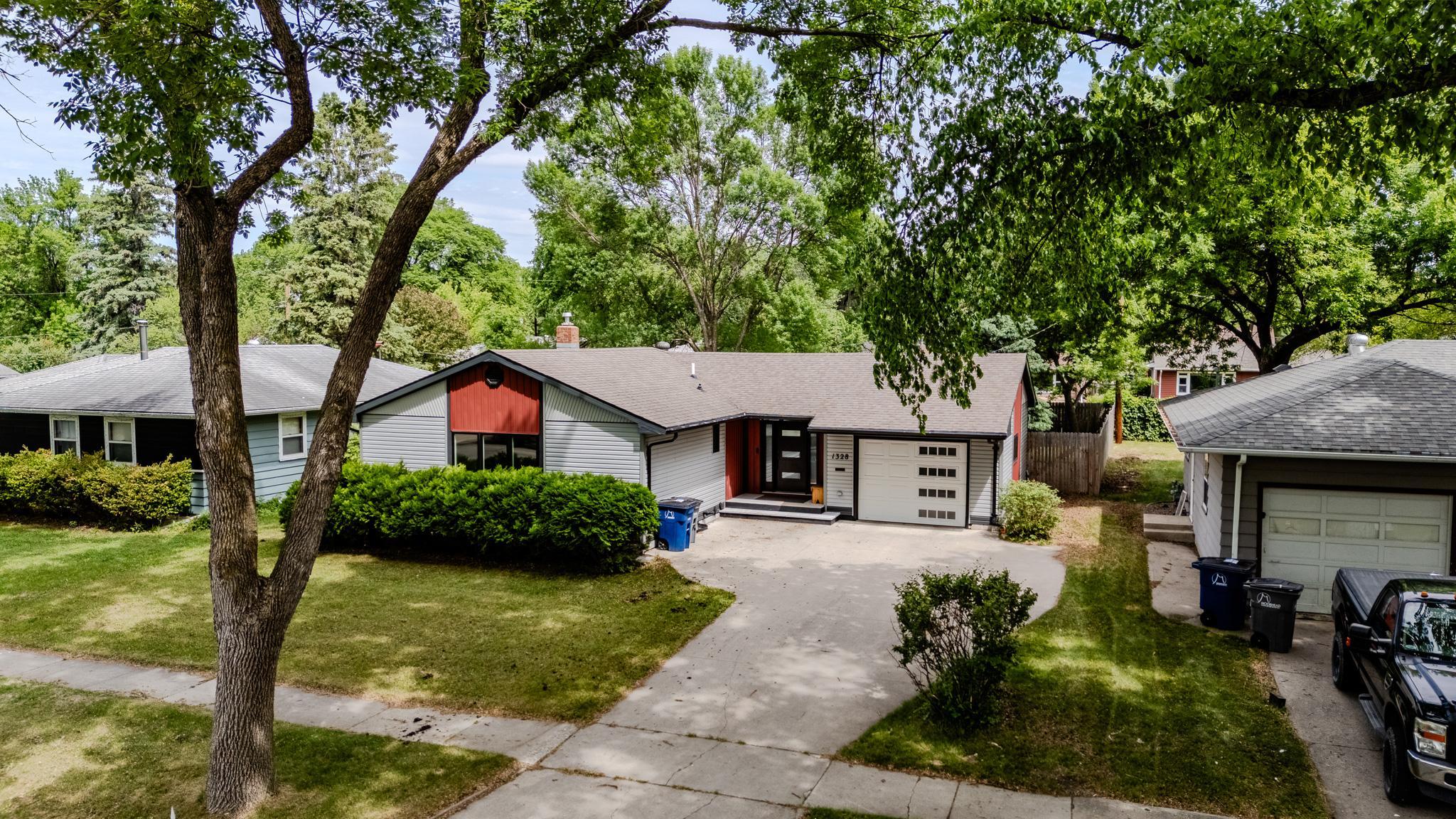 Open house at 1328 18th S Avenue, Moorhead