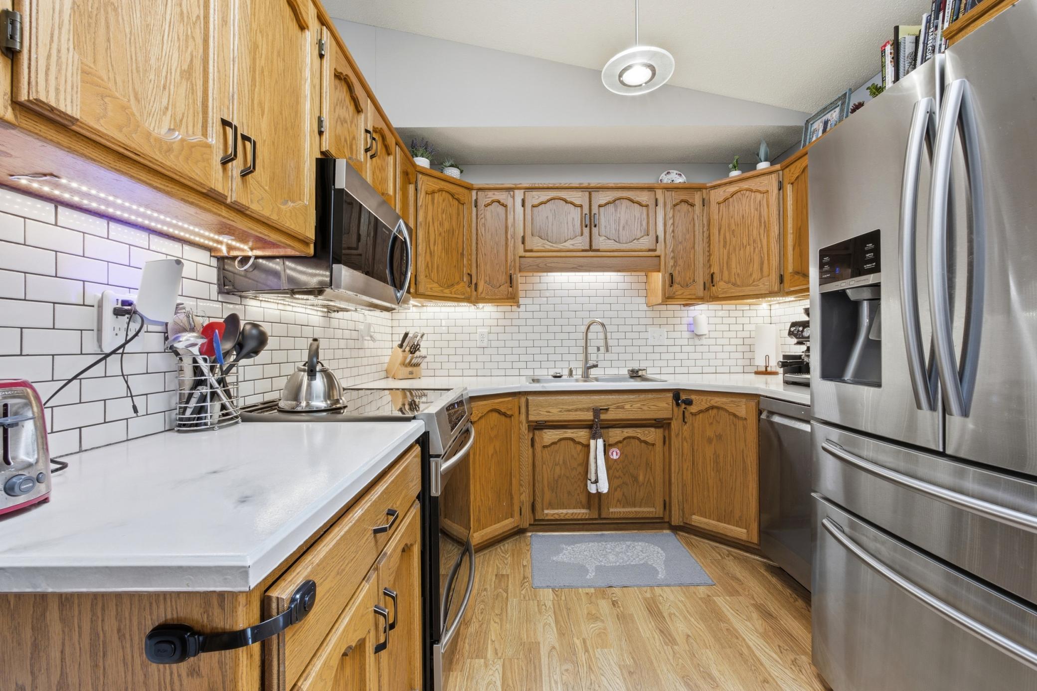 2914 S Bay Drive S, Fargo ND 58103 - Photo 12 of 39