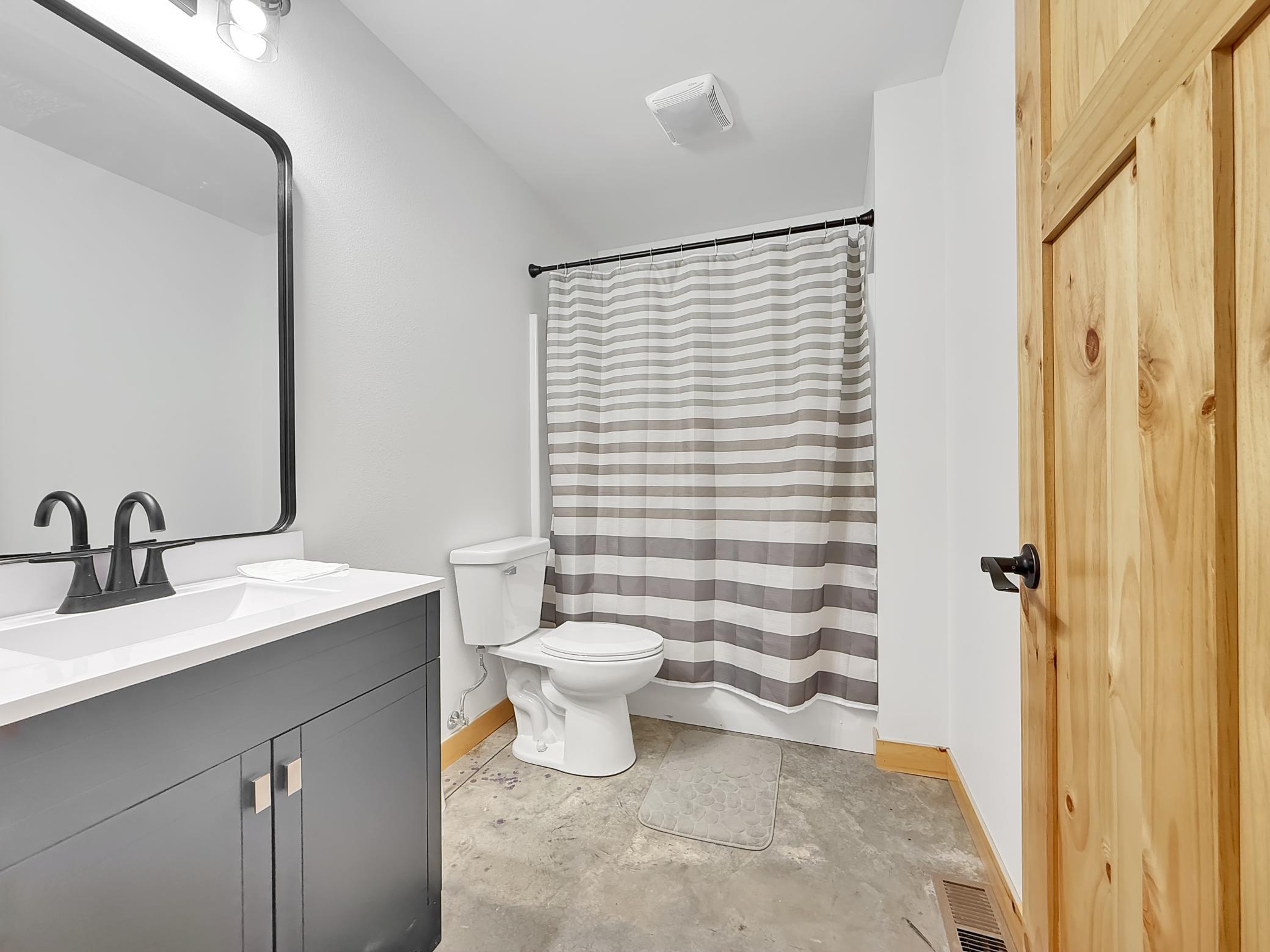 2024 single family home for sale at 15215 Werner Road NW in Bemidji, MN — 3 bed, 3 bath (photo 11 of 27)