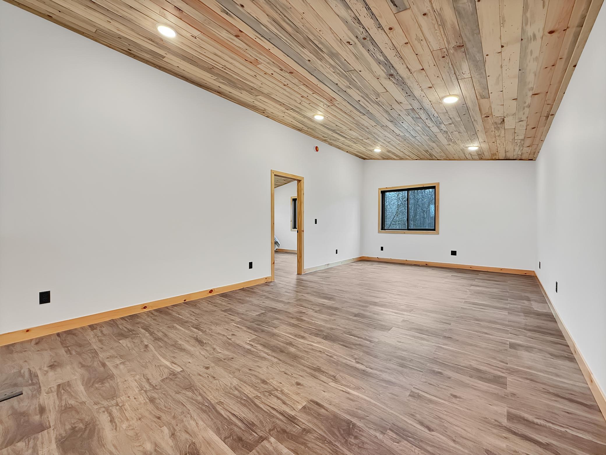 2024 single family home for sale at 15215 Werner Road NW in Bemidji, MN — 3 bed, 3 bath (photo 18 of 27)