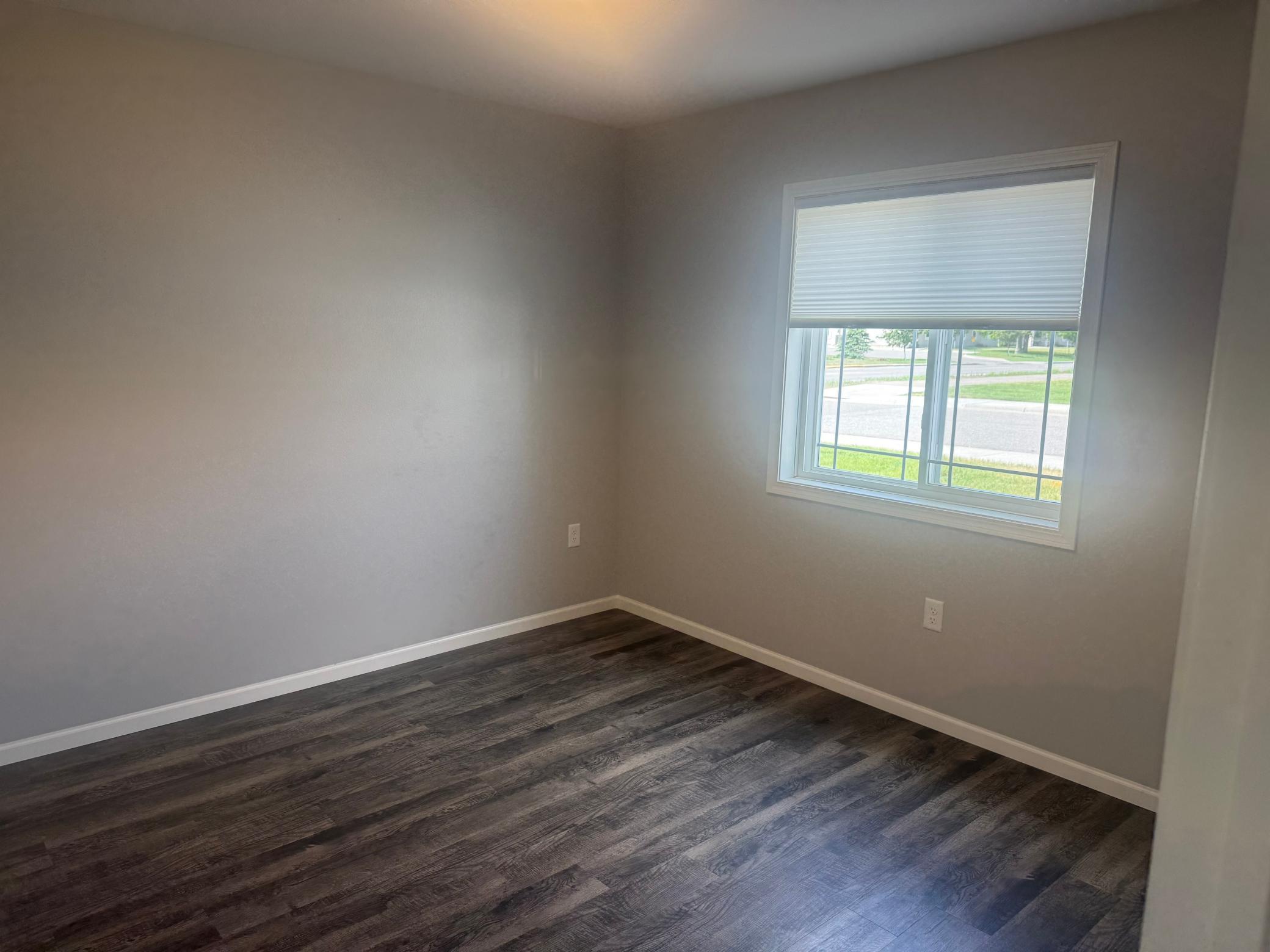 2021 townhouse for sale at 1615 30th Street NW in Bemidji, MN — 2 bed, 2 bath (photo 5 of 22)