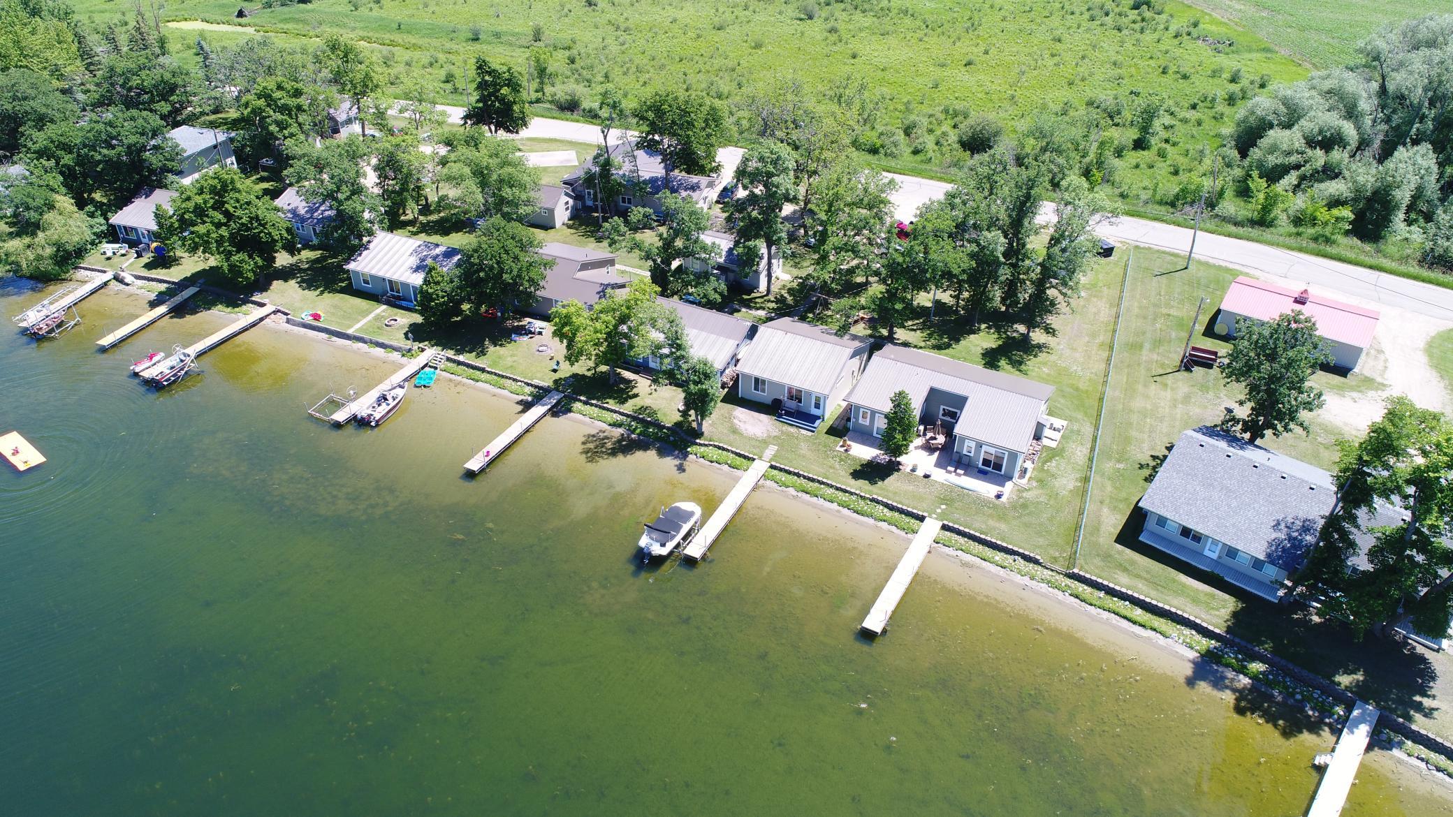 1963 single family home for sale at 27096 Little Floyd Lake Road, Unit 3 in Detroit Lakes, MN — 3 bed, 1 bath (photo 2 of 10)