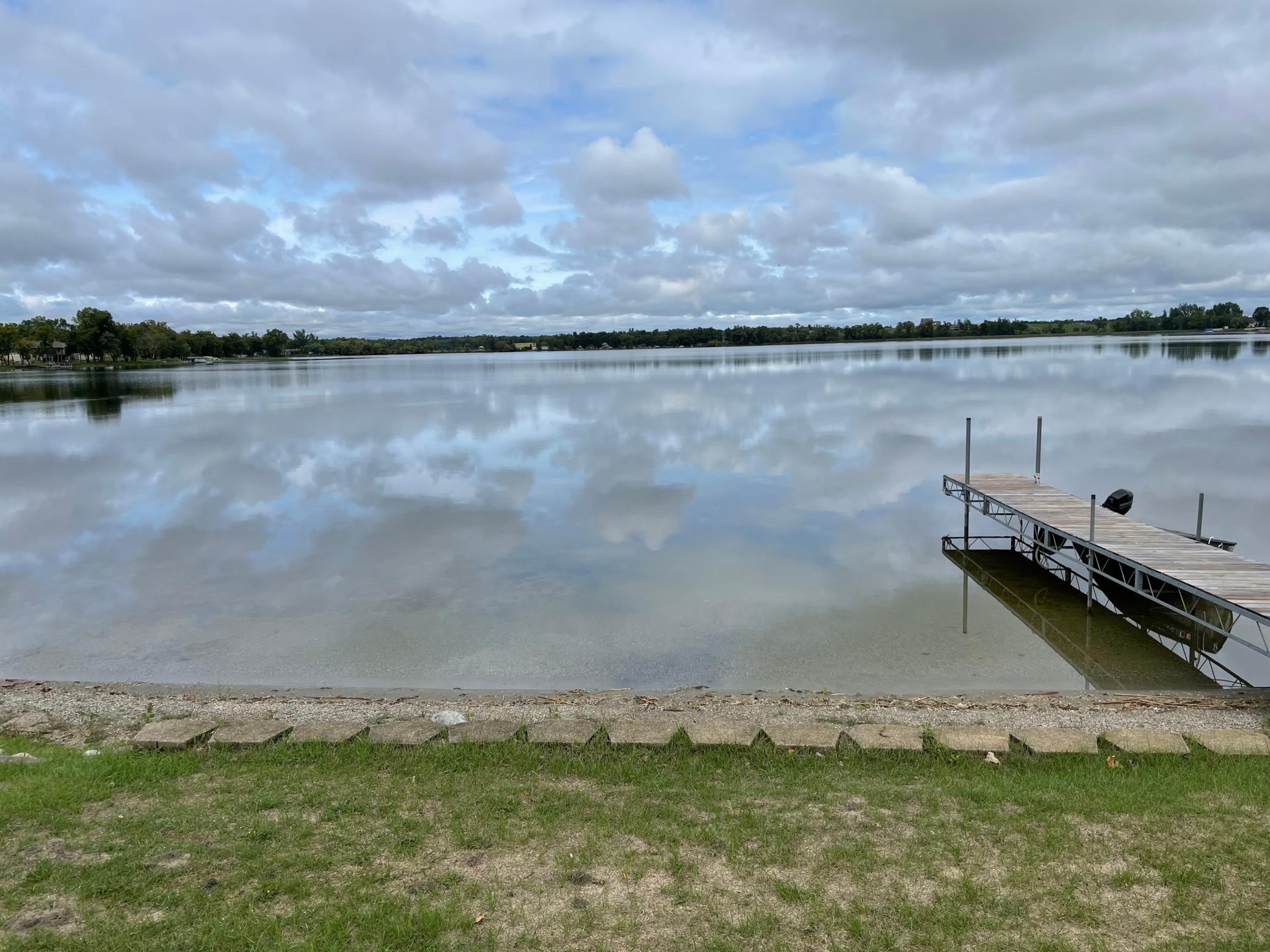 1963 single family home for sale at 27096 Little Floyd Lake Road, Unit 3 in Detroit Lakes, MN — 3 bed, 1 bath (photo 3 of 10)